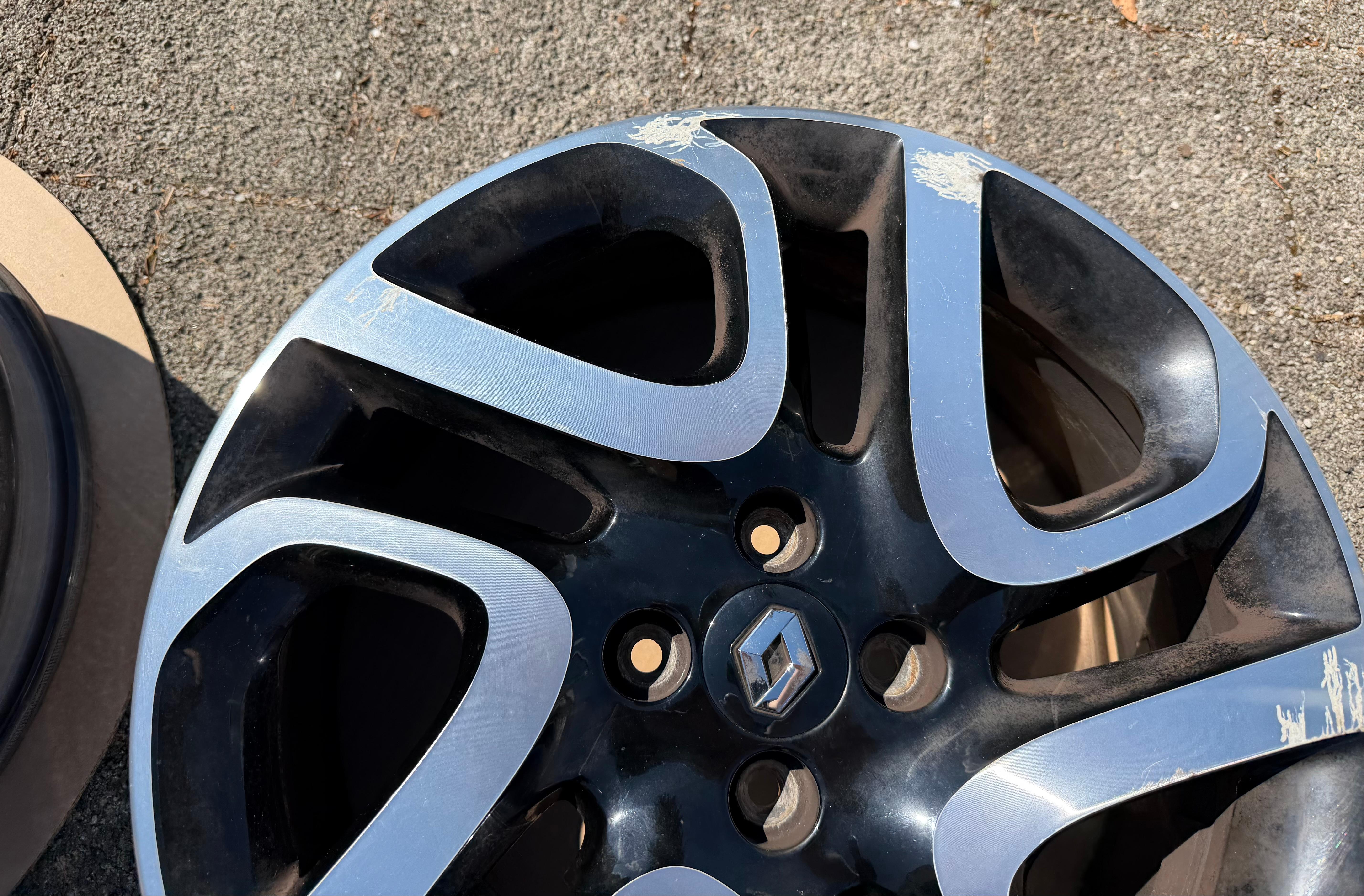 4 CERCHI IN LEGA DA 17" ORIGINALI PER RENAULT CAPTUR I 403005727R 6,5x17 ET40 RDKS