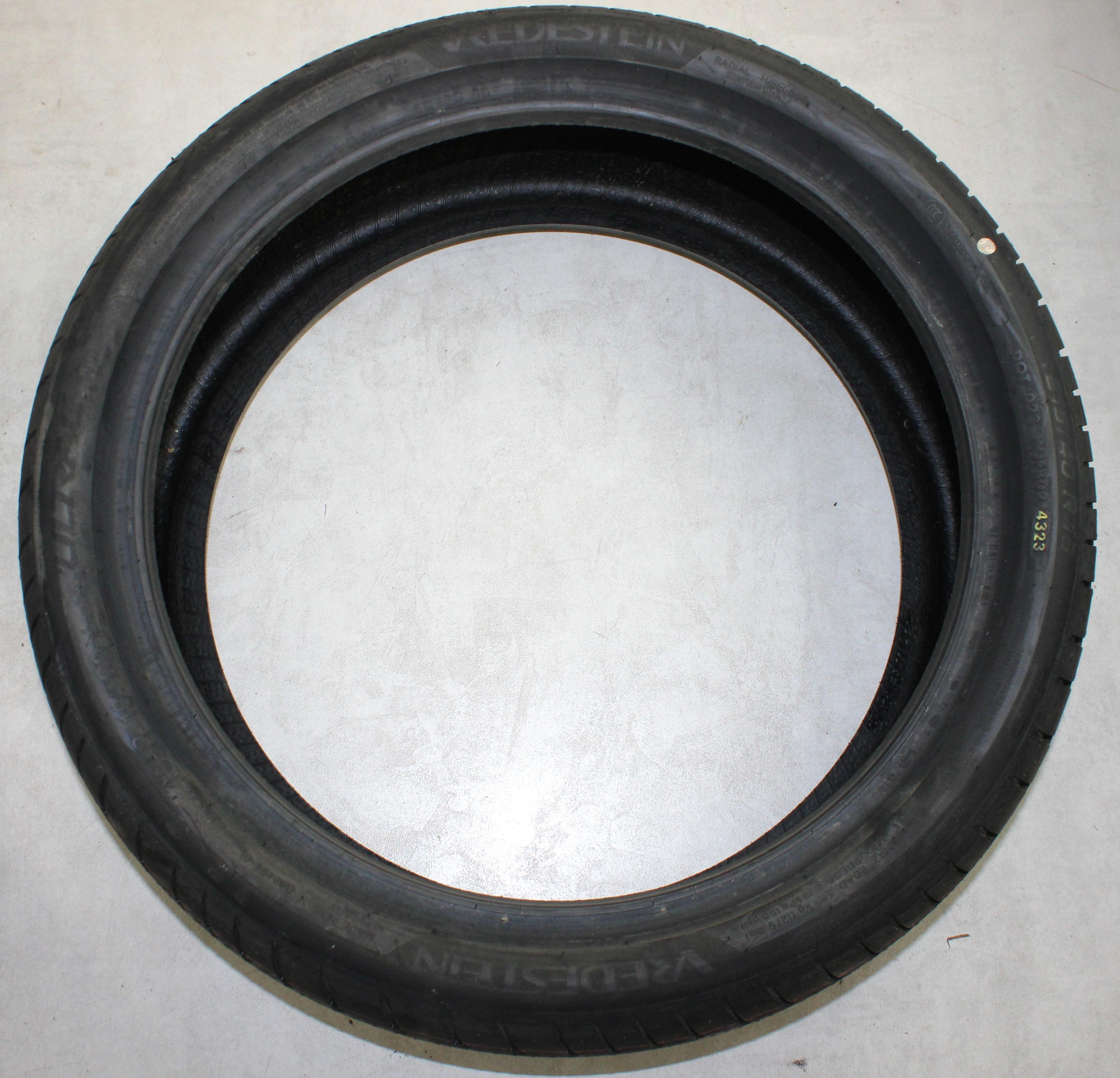 4 x 215/40R18 89Y Sommerreifen Vredestein Ultrac * NEU 2023