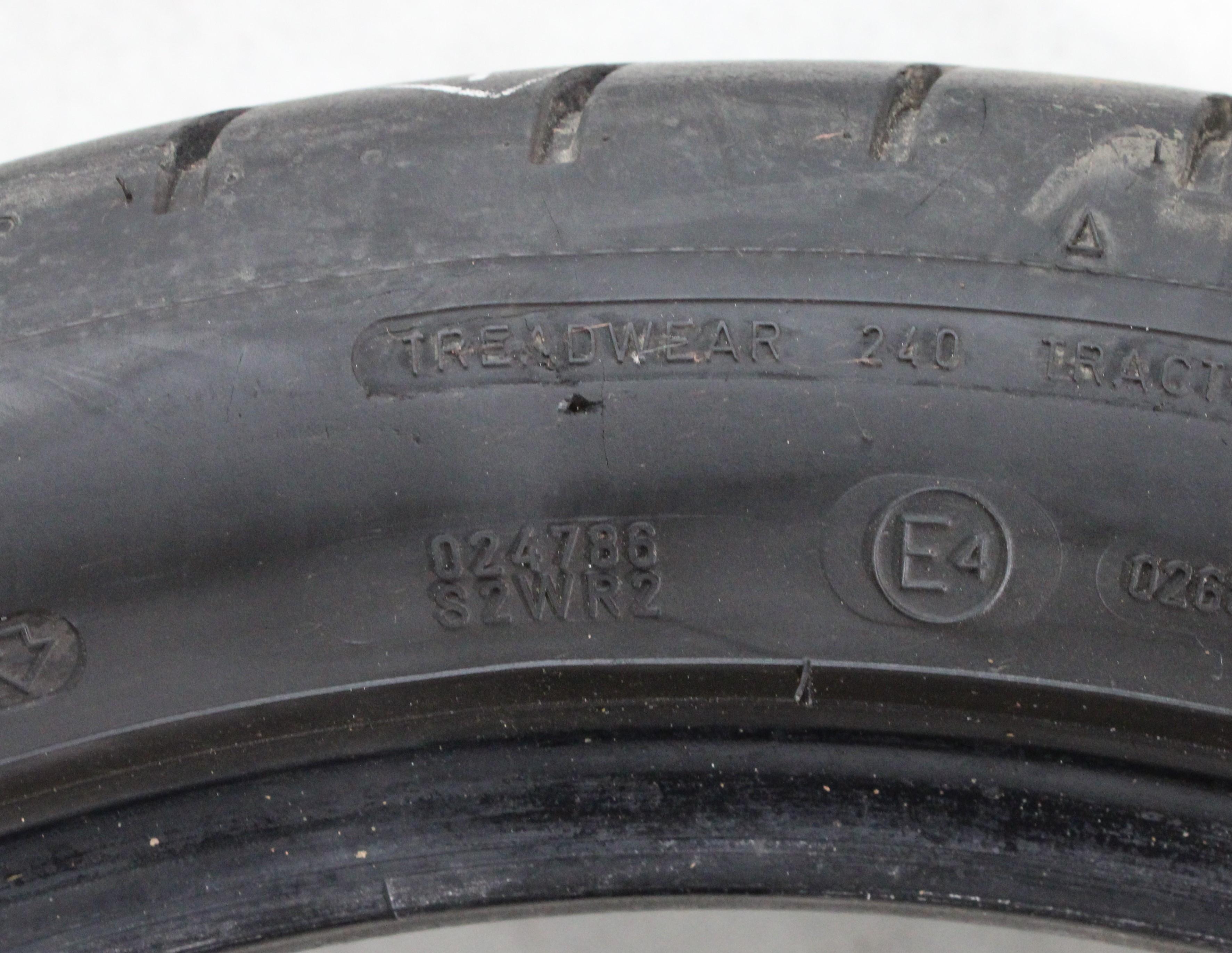 1 neumático de verano Dunlop Sport Maxx RT 225/45R19 92W, 6-6,5 mm, 2016