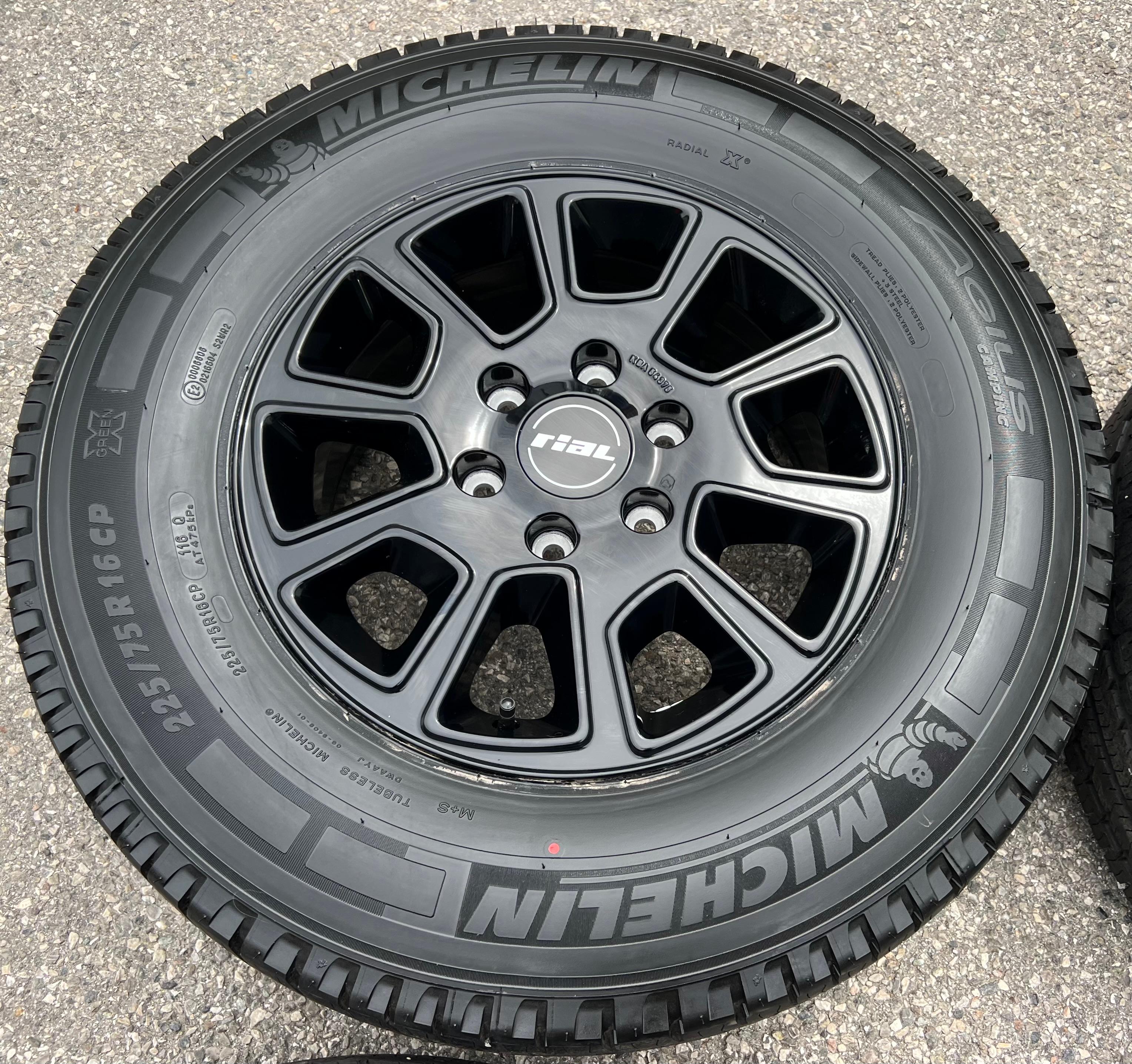 4 ALU SOMMERRÄDER MERCEDES SPRINTER W906 W907 VW CRAFTER 225/75R16C 116Q MICHELIN FREIHAUS