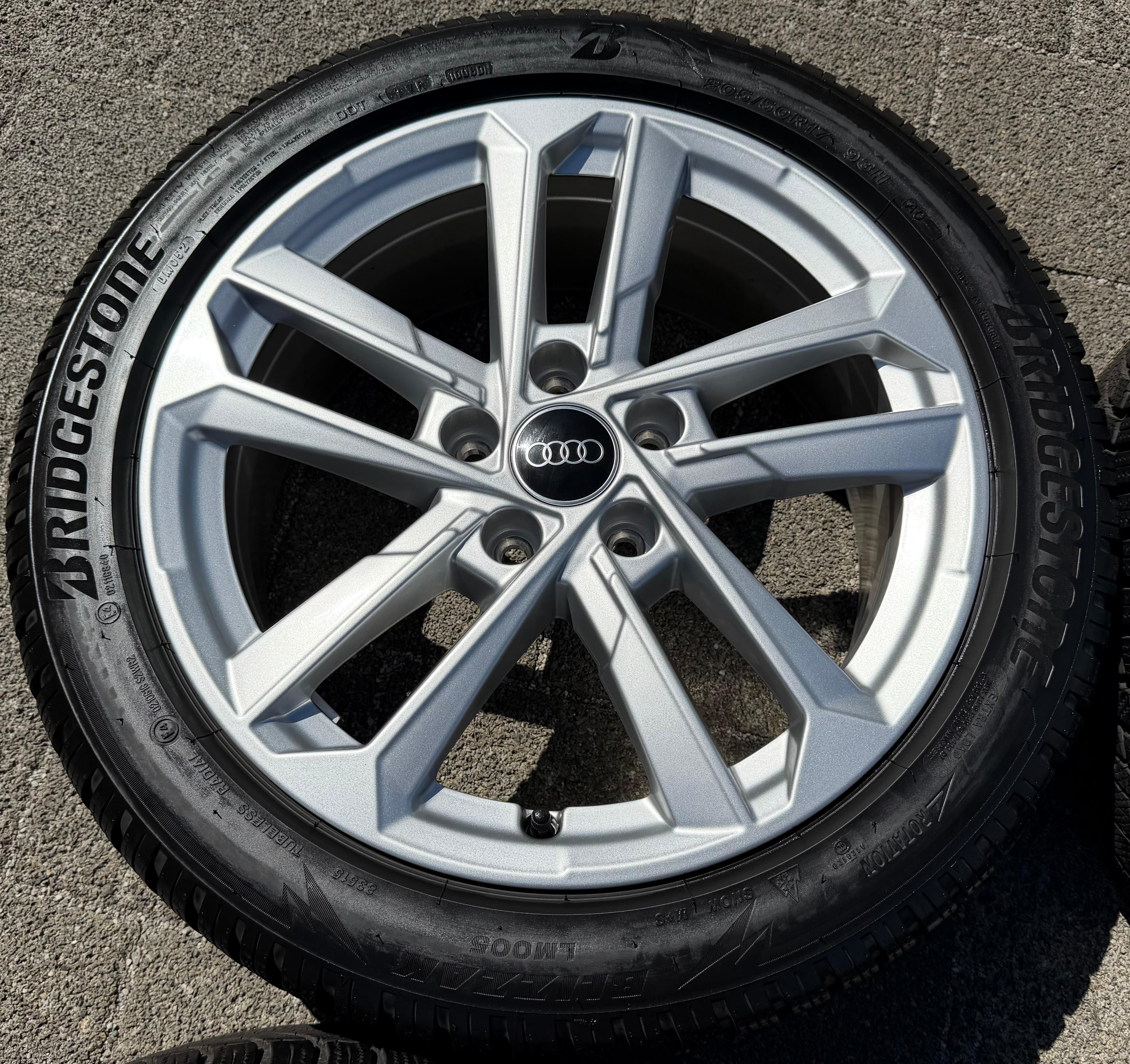 4 cerchi invernali originali in lega da 17" per Audi A3 S3 8V 8Y0601025L 205/50R17 93H Bridgestone 2023