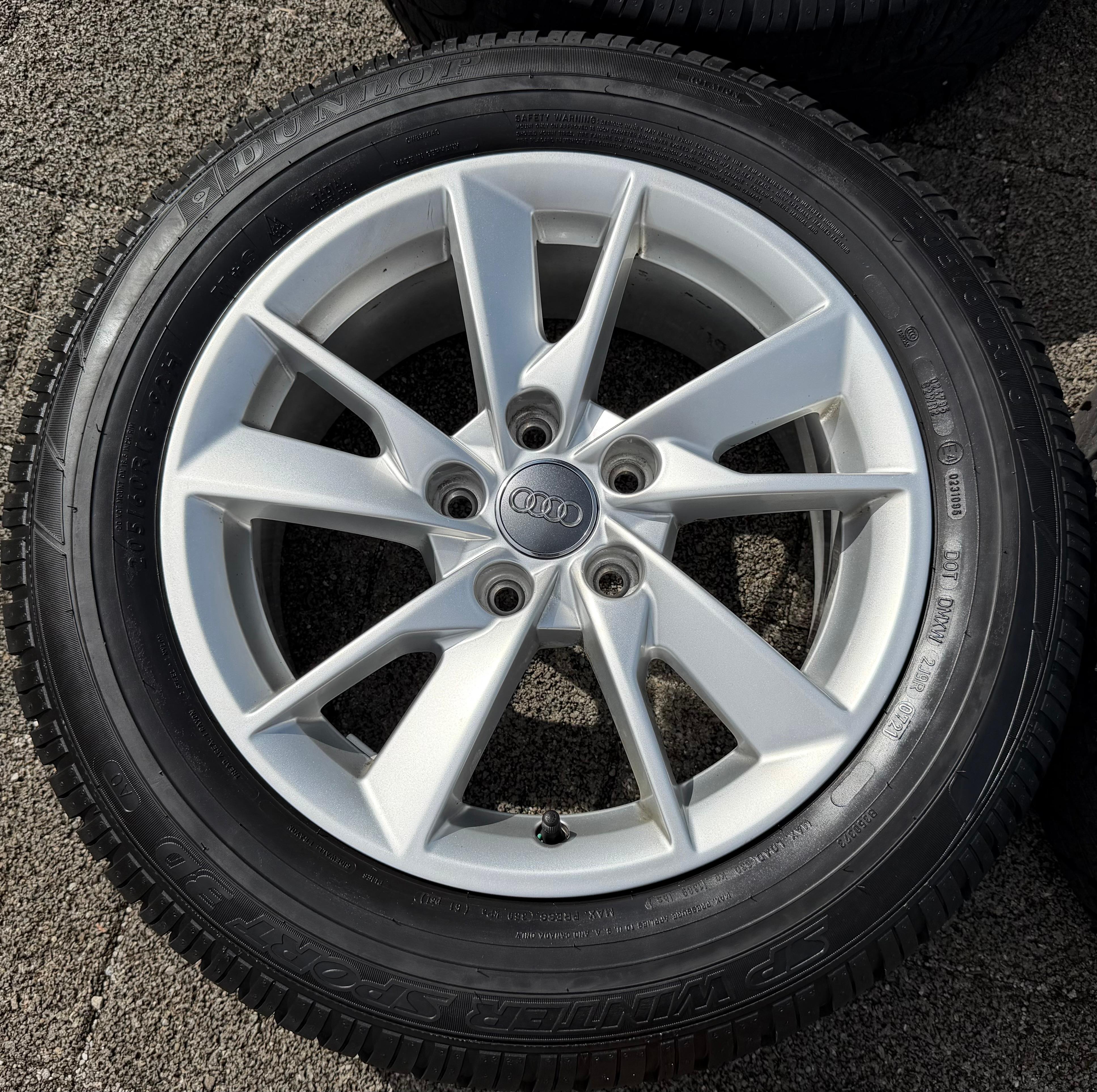 4 Original Alu Winterräder Audi A4 8W B9 8W0601025A 205/60R16 92H Dunlop