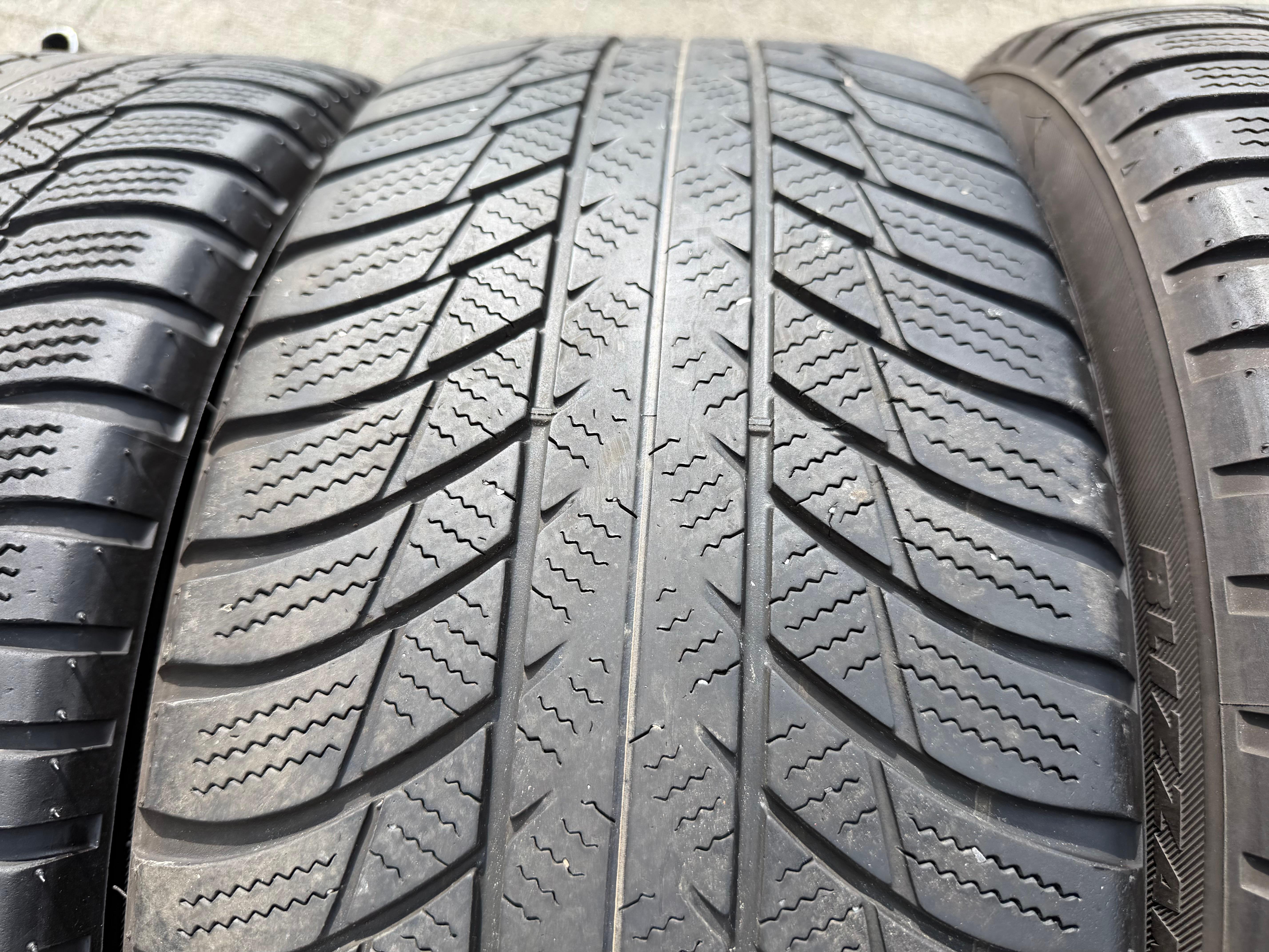 4 Original 17" Alu Winterräder Audi A5 F5 8W 225/50R17 98H 8W0601025AE Bridgestone