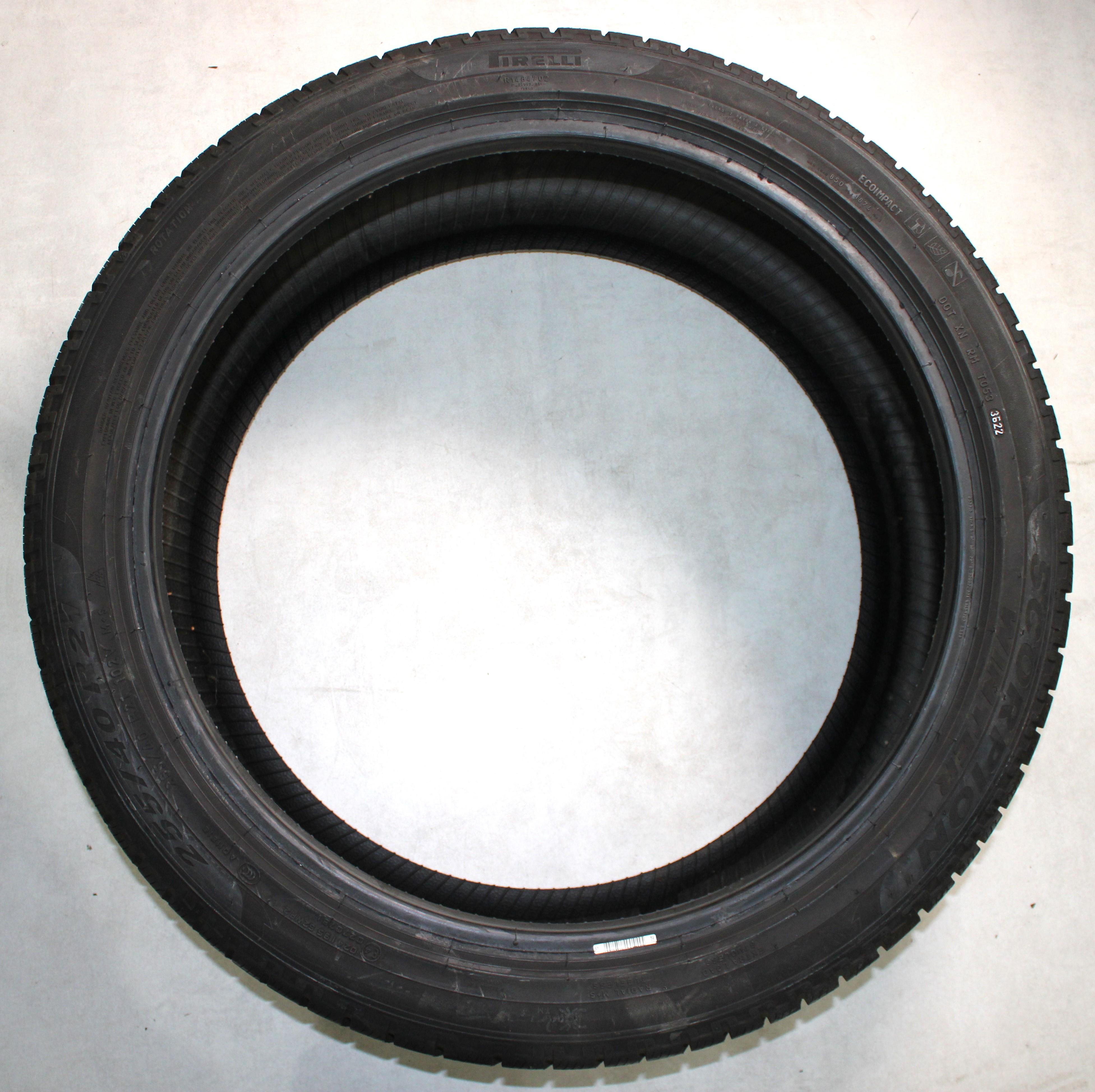 4 x 255/40R21 102V pneumatici invernali Pirelli Scorpion Winter battistrada completo 2022