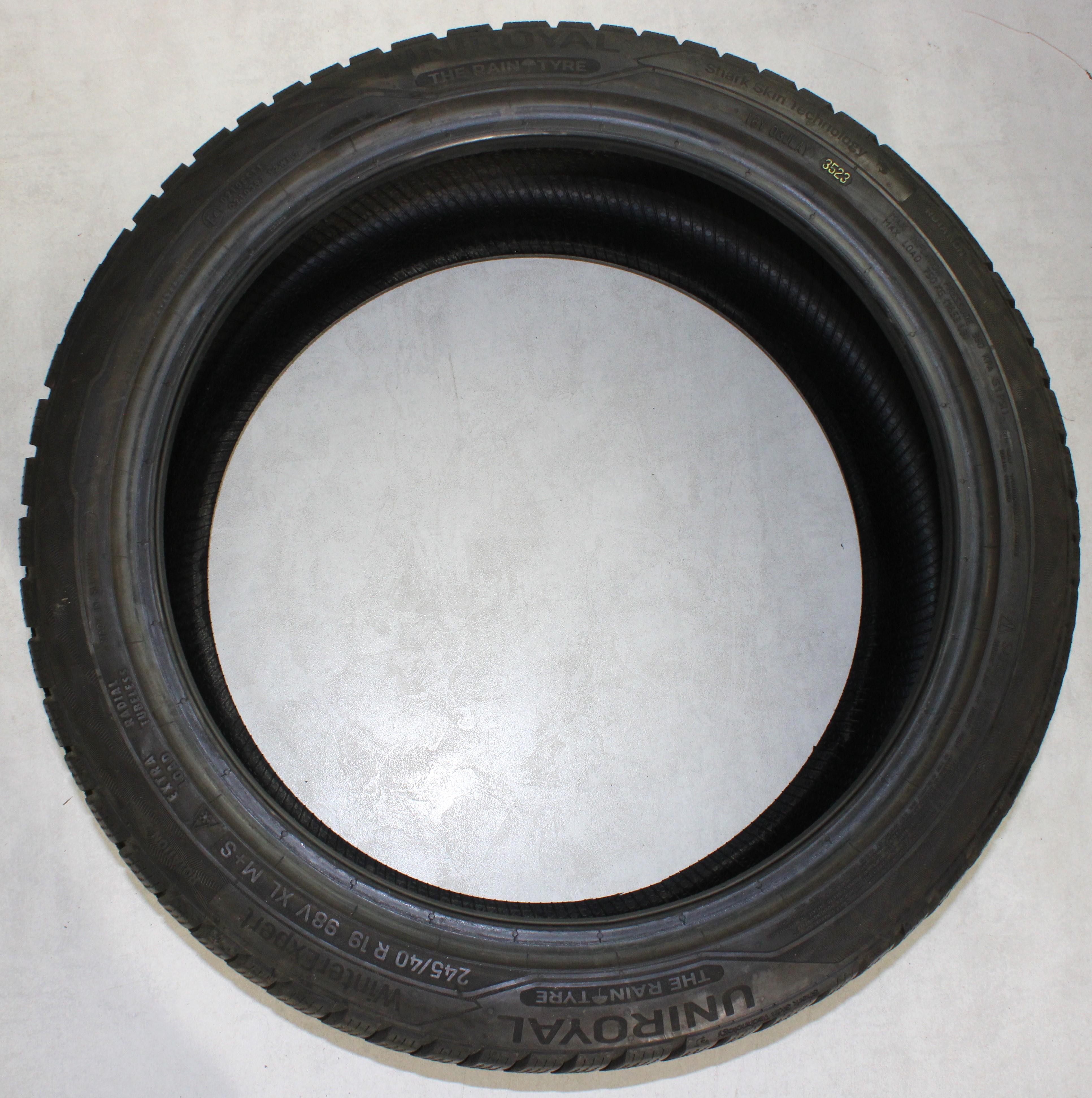 1 x 245/40R19 98V Winterreifen Uniroyal Winter Expert 6,5-7mm 2023 XL