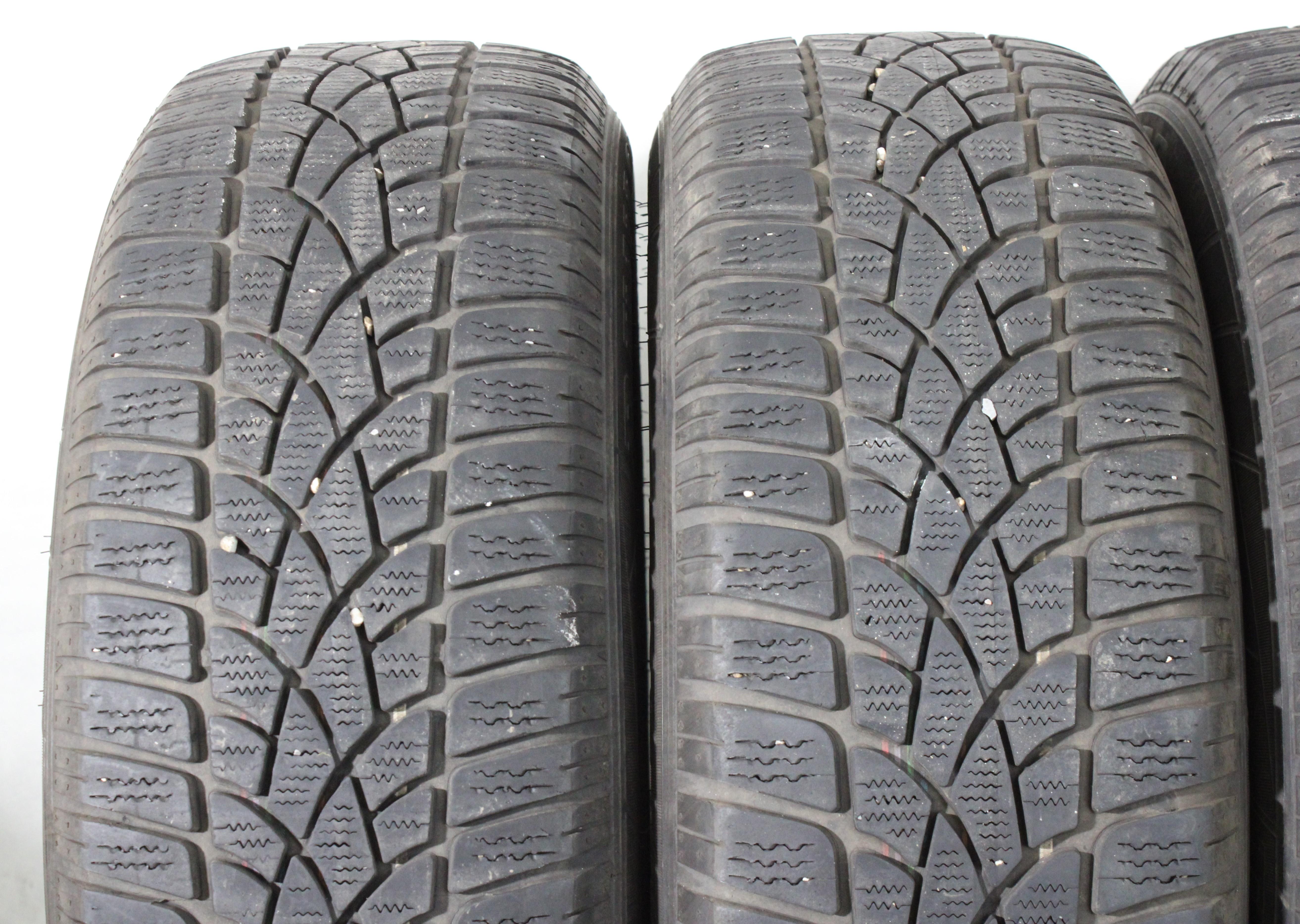 4 x 215/60R17C 104/102H Winterreifen Dunlop SP Winter Sport 3D   5-5,5mm 2022