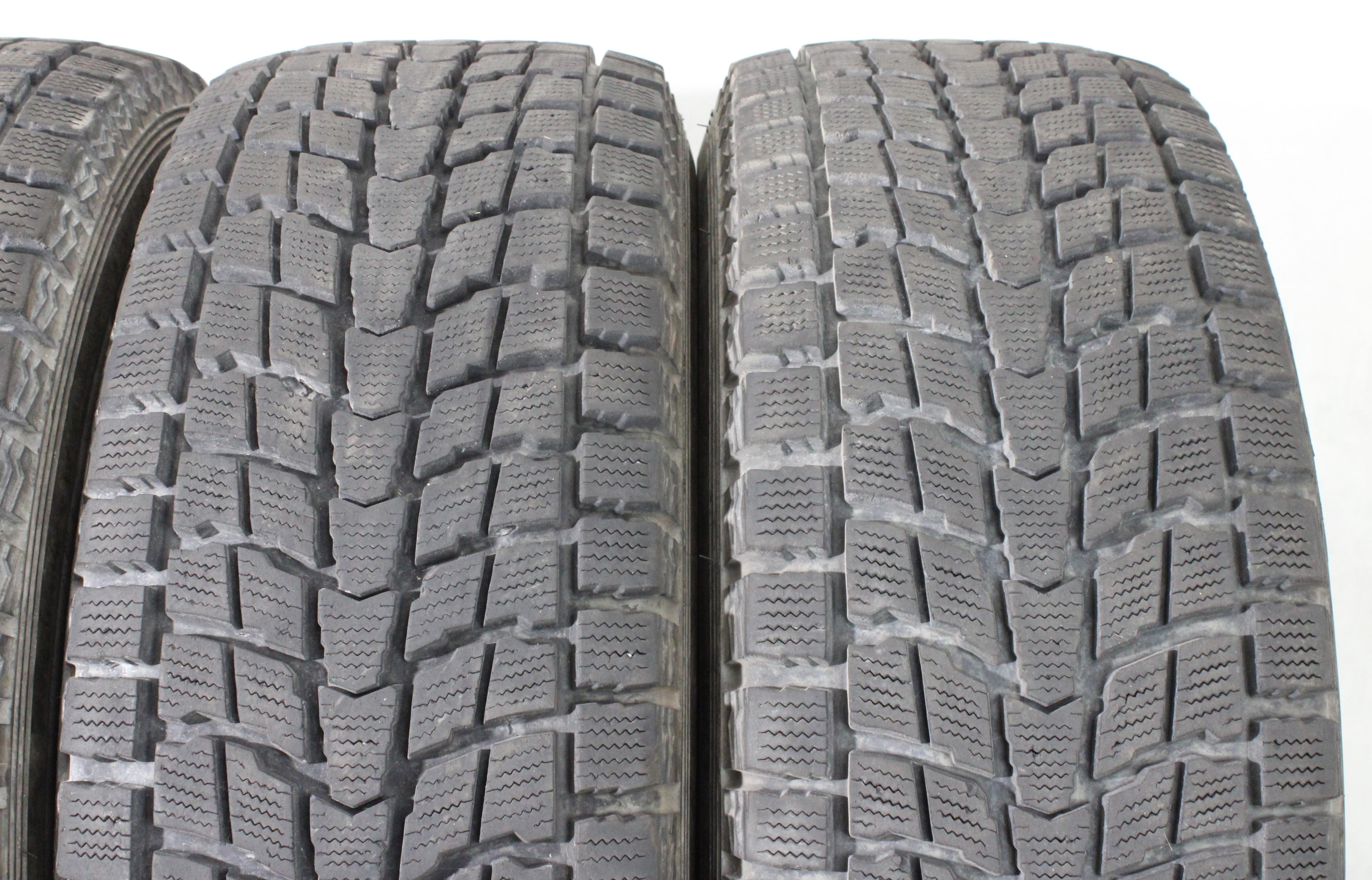 4 x 265/70R16 112Q neumáticos de invierno Dunlop GrandTrek SJ6 9-9,5mm 2x2014/2x2015