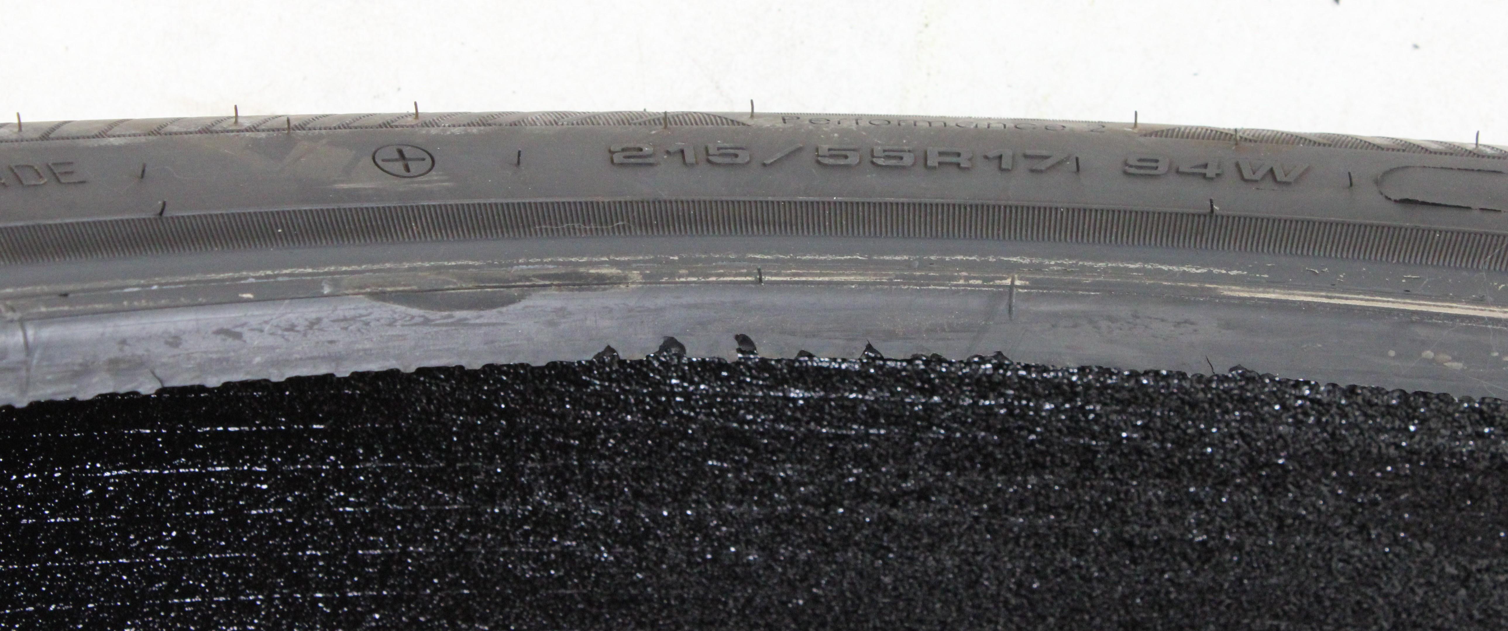 4 neumáticos de verano Goodyear Efficient Grip Performance 2, 215/55R17 94W, 6 mm, 2024, con sellado