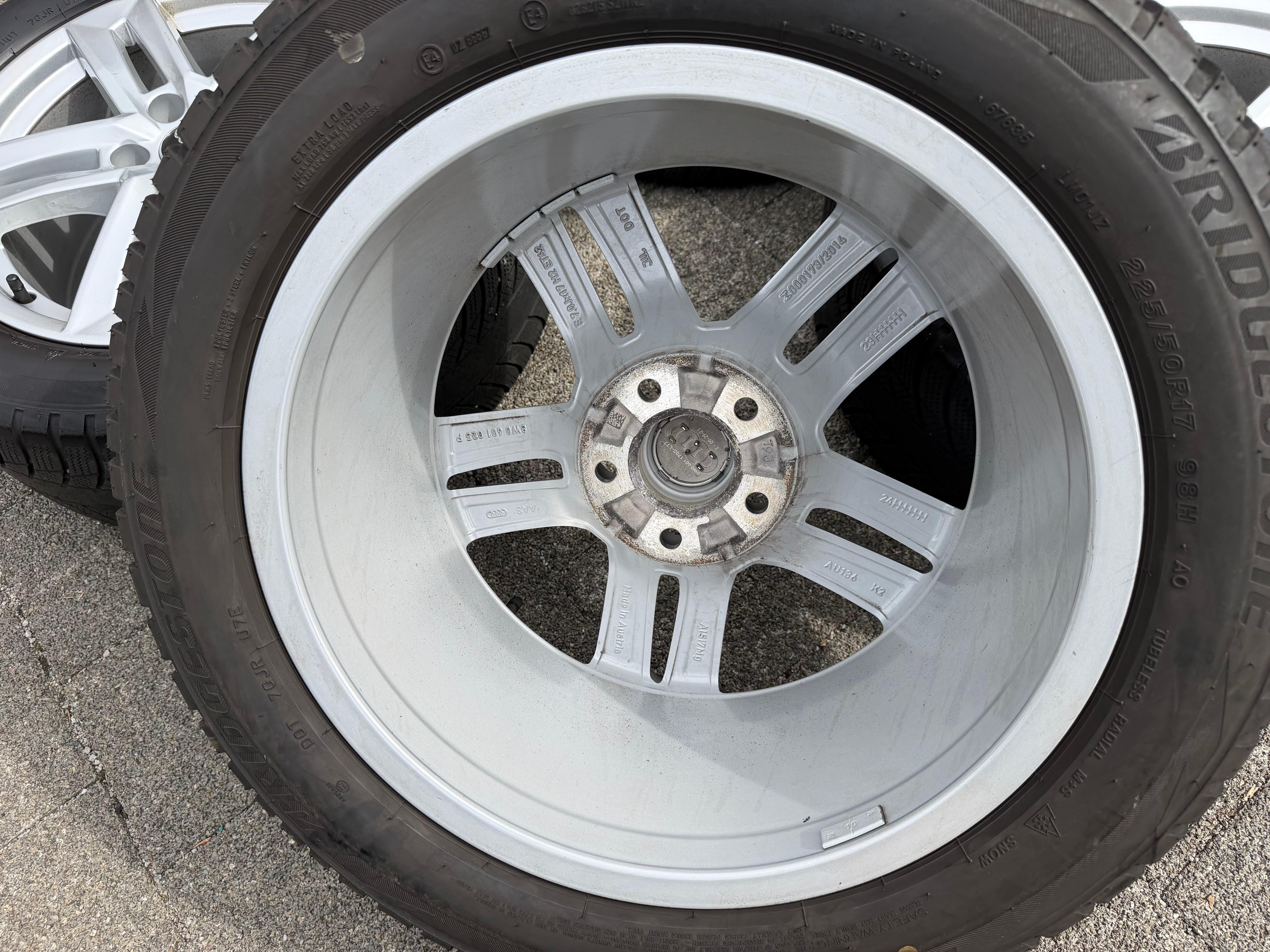 4 cerchi in lega originali da 17" Audi A4 8W B9 8W0601025P 7x17 ET42