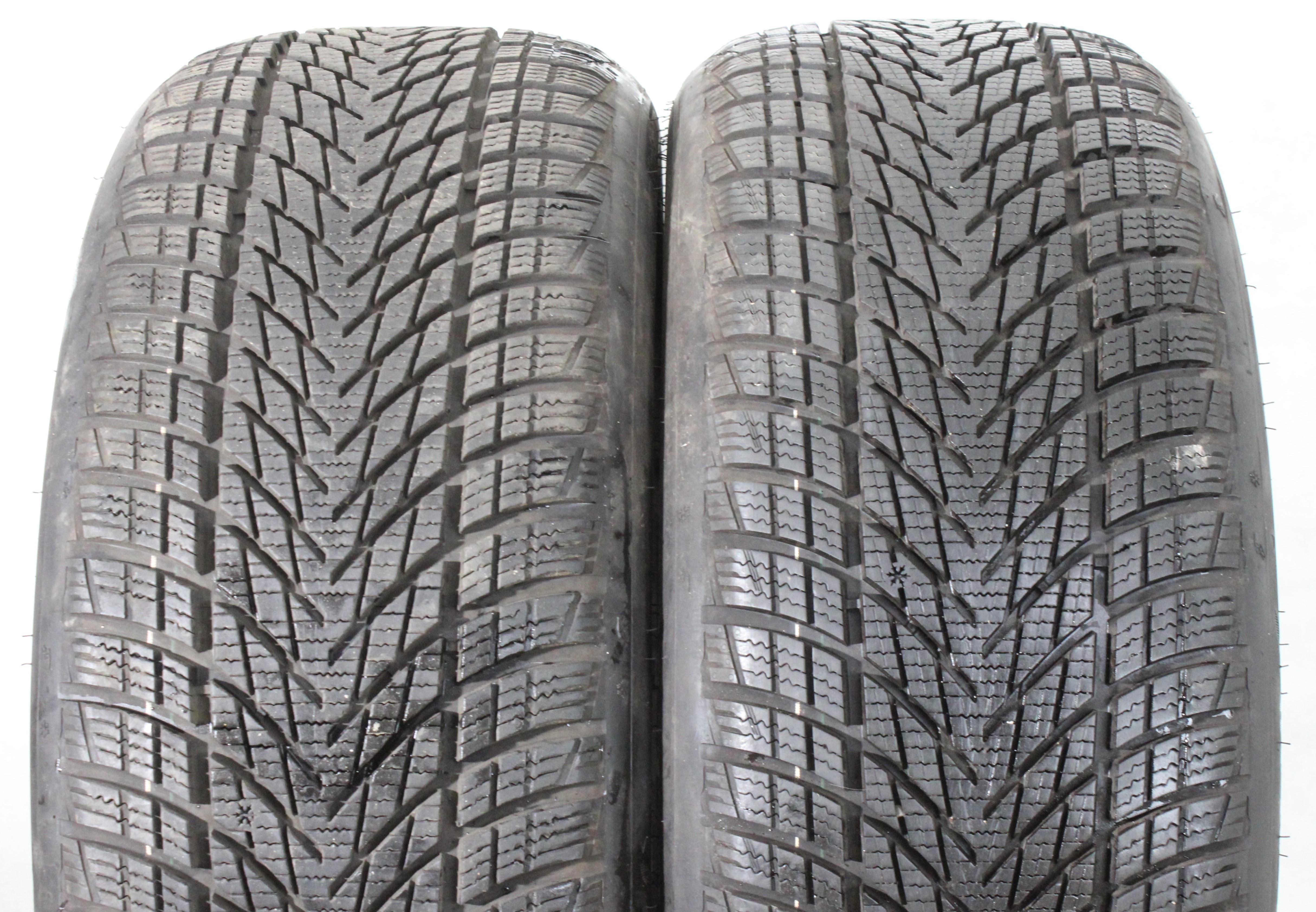 2 x 235/45R18 98H winterbanden Goodyear Ultra Grip Performance 3 AO 7-7,5mm 2024