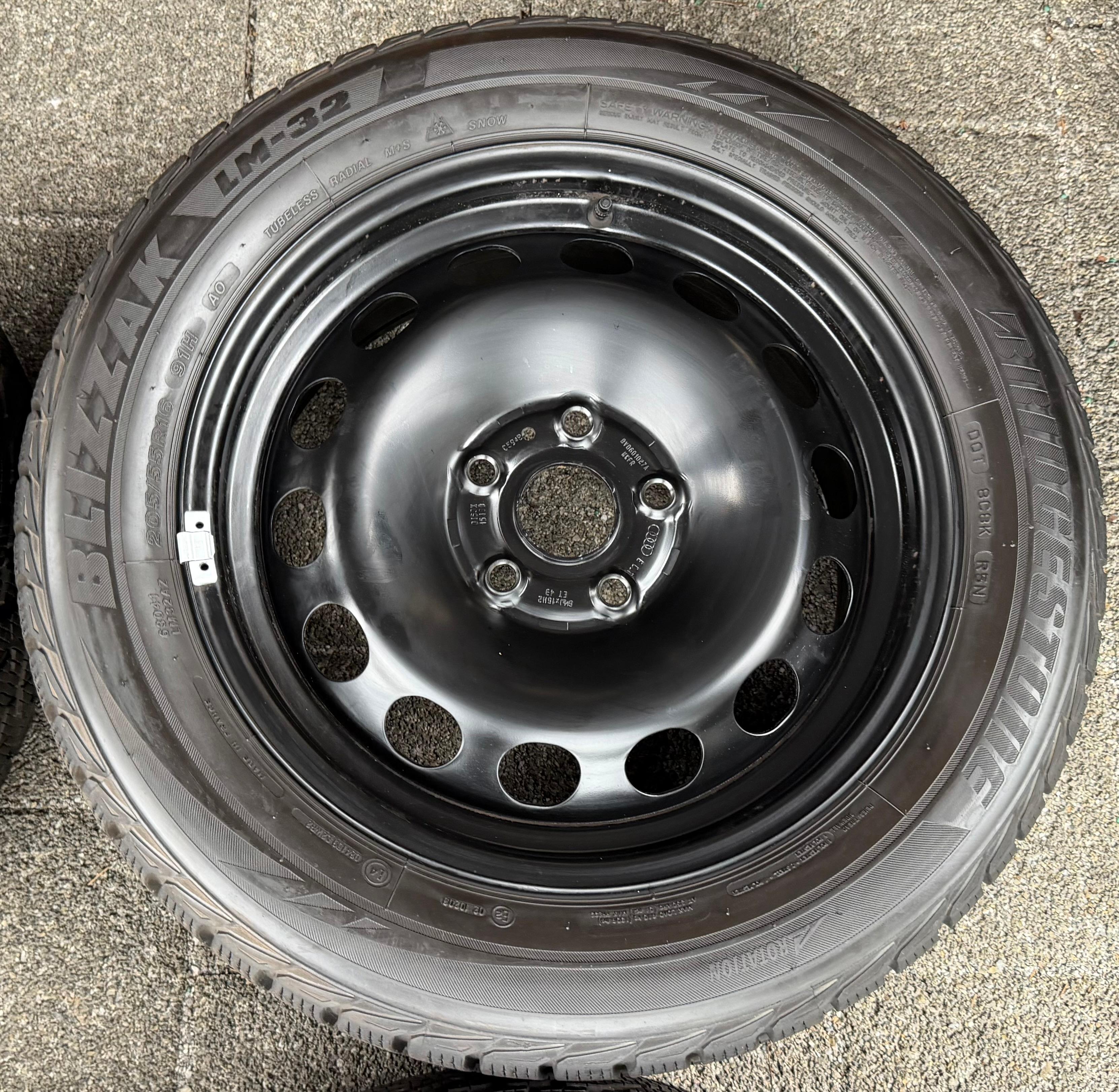4 Winterräder Audi A3 8V Sportback Cabrio  205/55R16 91H Goodyear 8V0601027A 2021