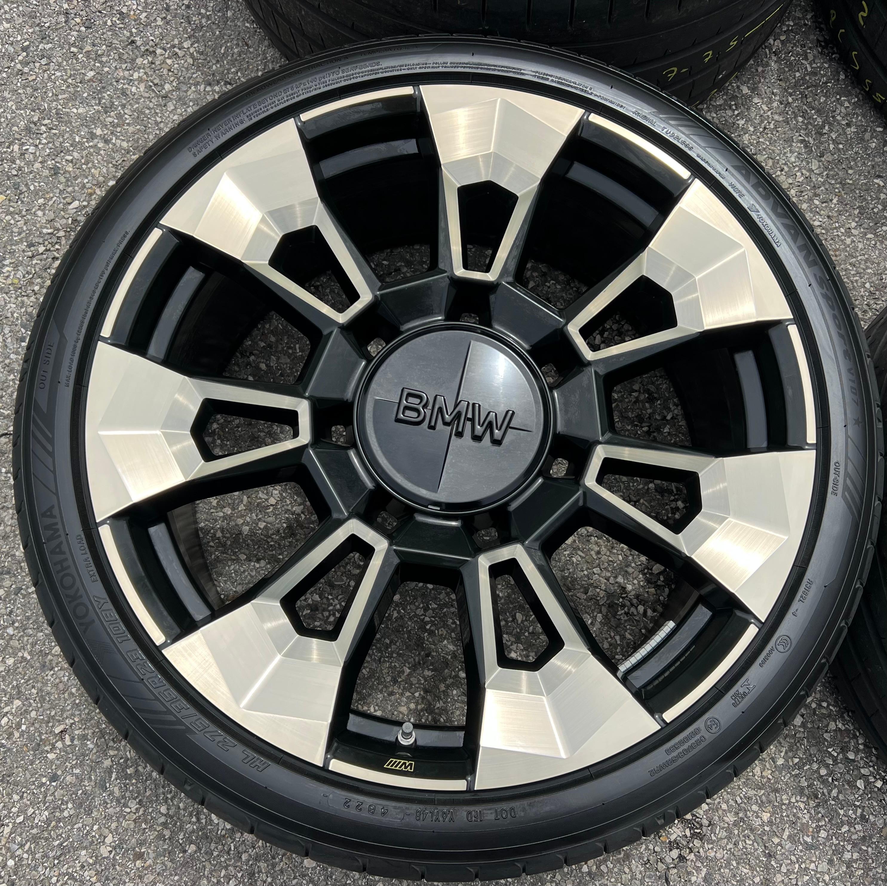 4 ORIGINELE 23" ALUMINIUM ZOMERWIELEN BMW XM G09 STYLING 923M NACHT GOUD 23 INCH 2022