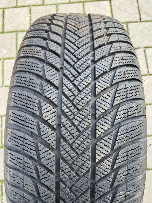 1 x 255/55R20 110H Winterreifen Bridgestone Blizzak LM001 Runflat 7,5mm 2019