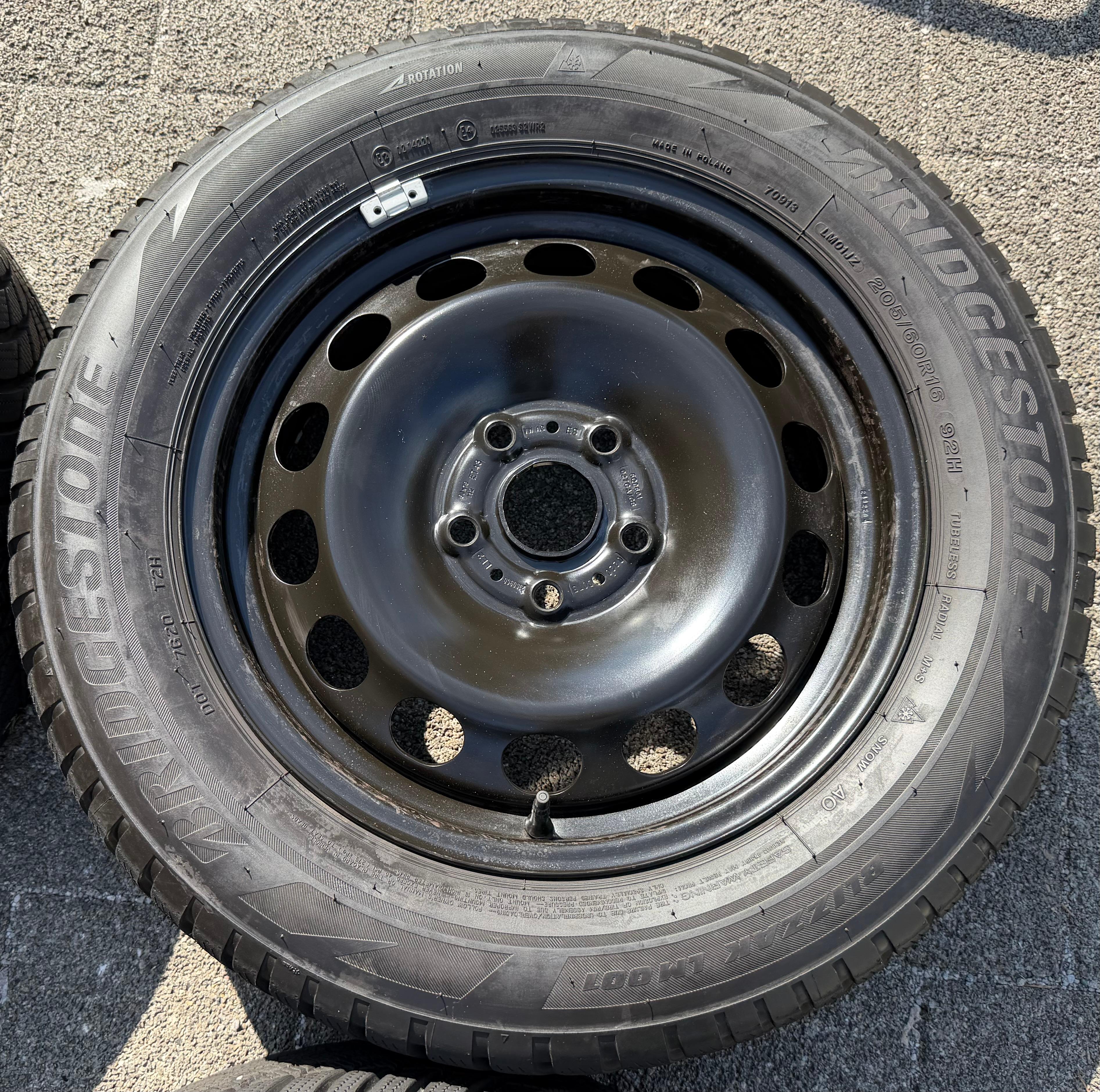 4 Winterräder Audi Q2 GA VW T-Roc Skoda Karoq 205/60R16 92H Bridgestone 5Q0601027AM