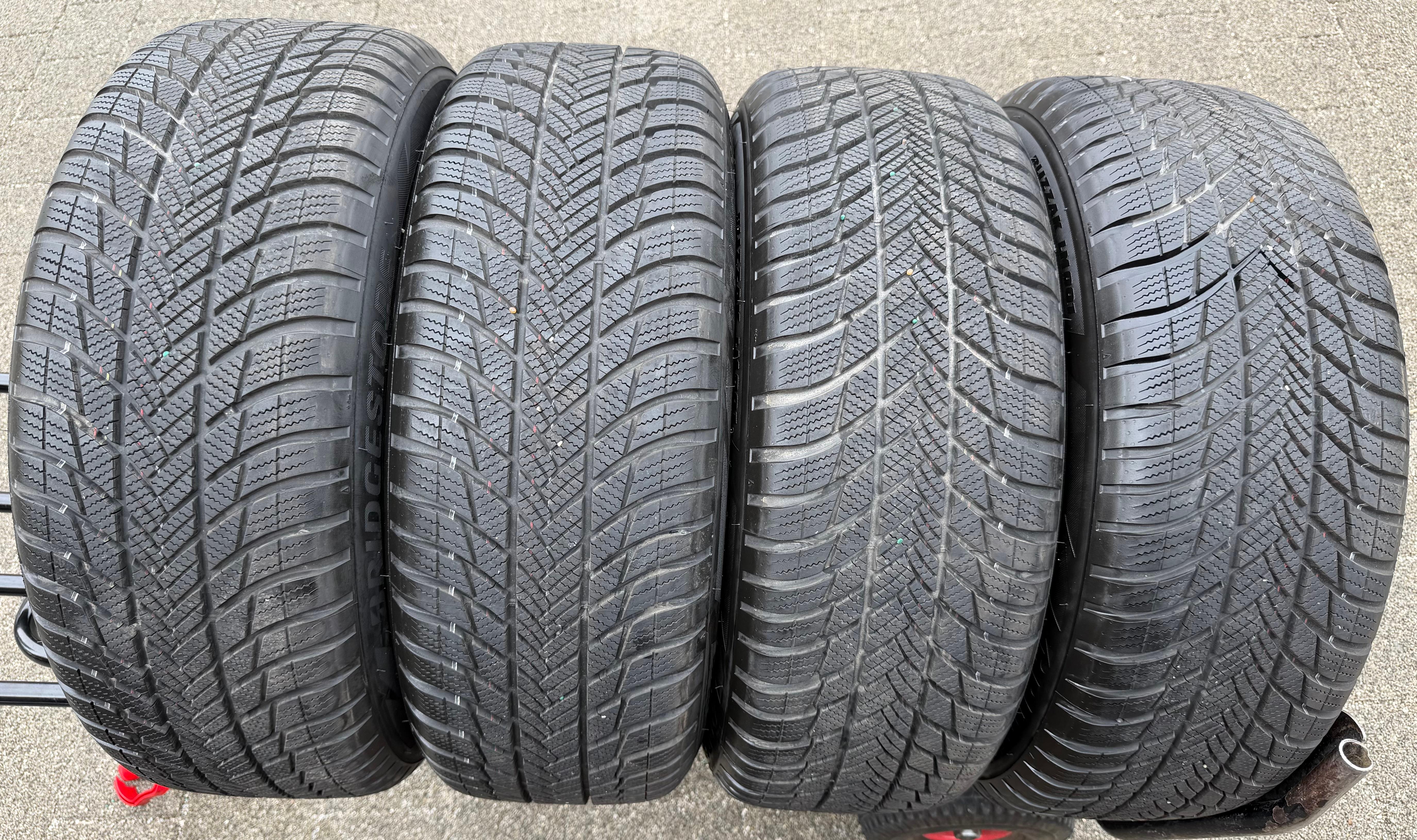 4 cerchi in lega originali da 18" con pneumatici invernali Audi A6 4K C8 225/55R18 102V Bridgestone 2022
