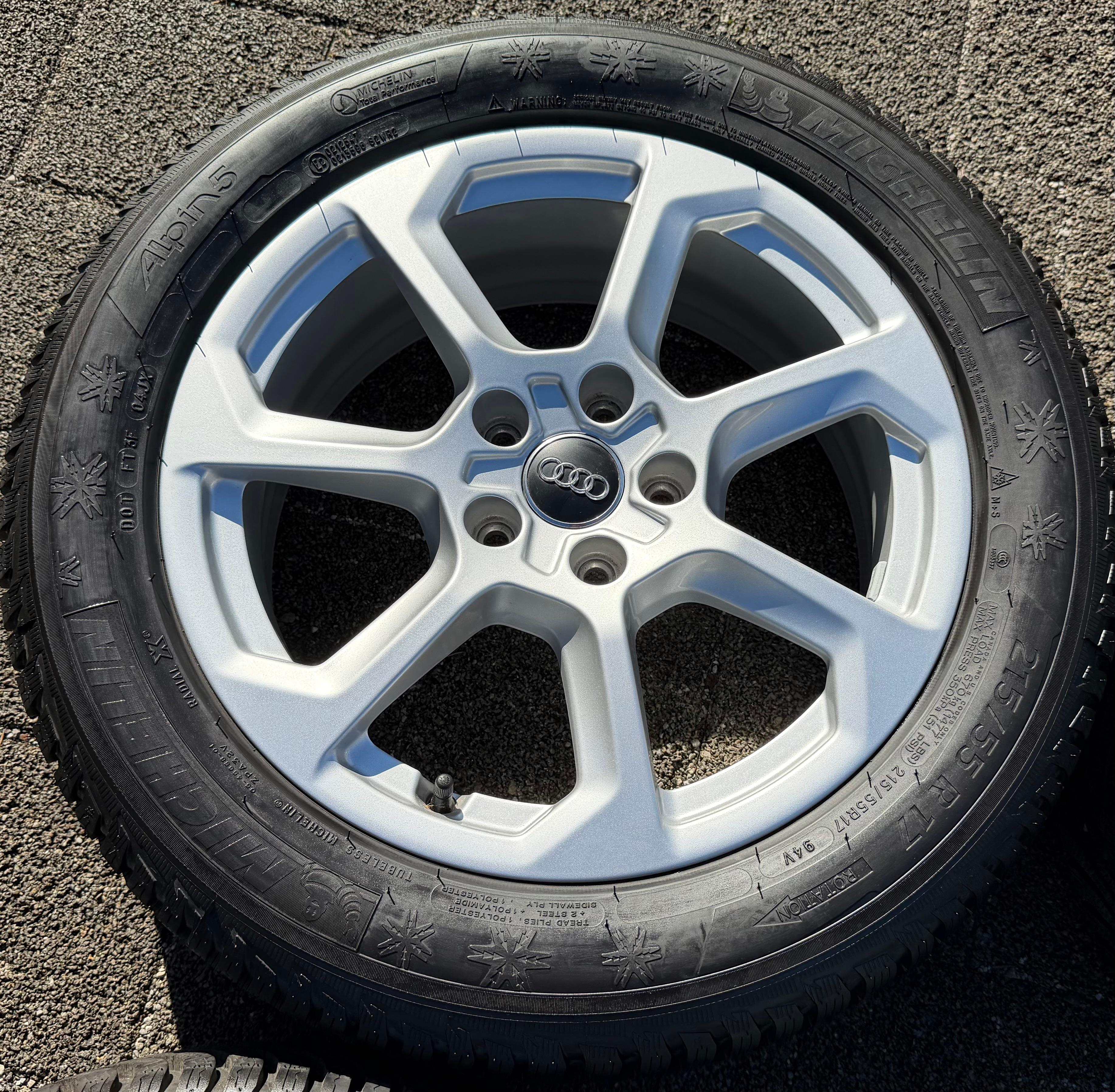 4 Original 17" Alu Winterräder Audi SQ2 GA 81A601025T 215/55R17 94V Michelin 8MM