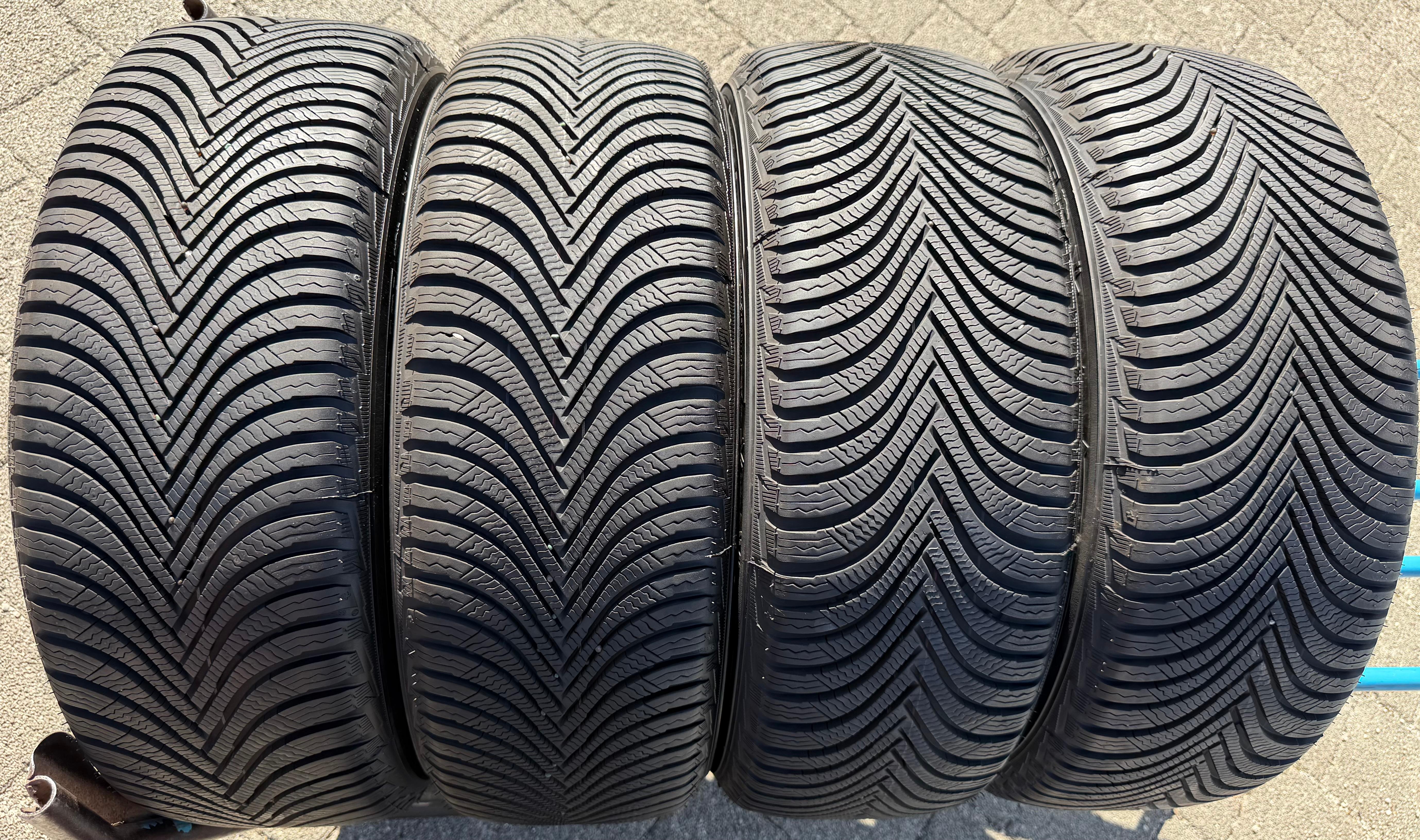 4 ruedas de invierno de aleación originales de 17" para Audi Q2 215/55R17 94V Michelin 8MM