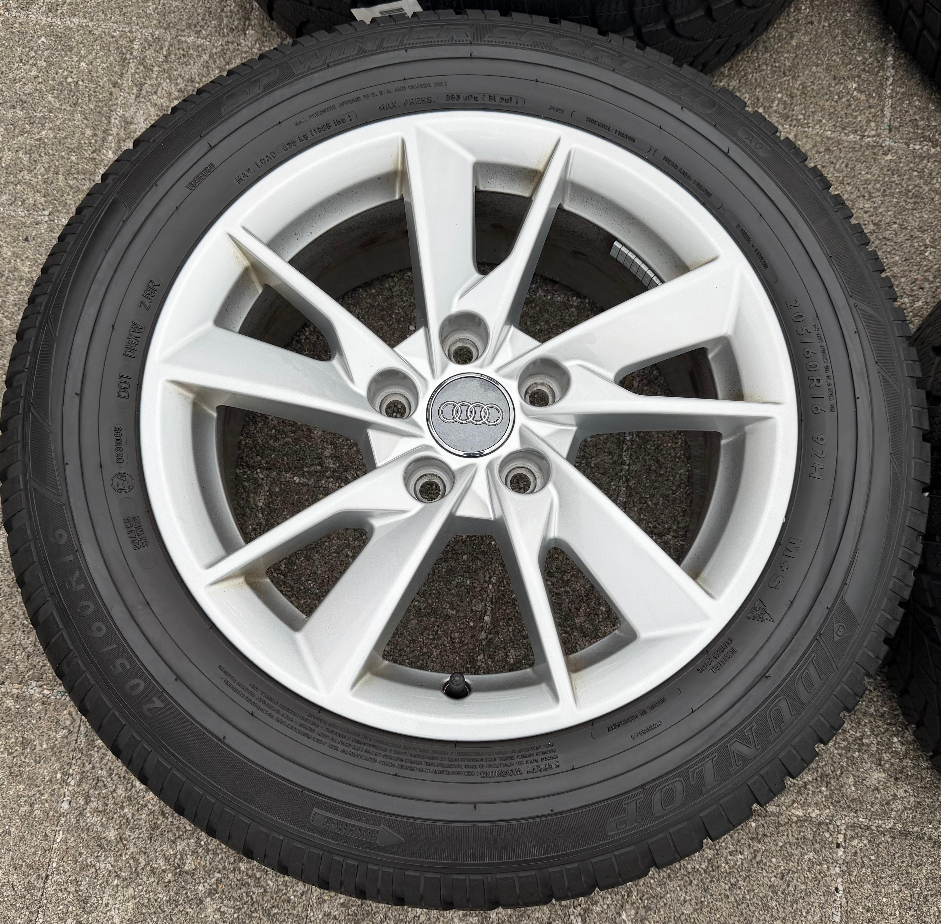 4 Original Alu Winterräder Audi A4 8W B9 8W0601025A 205/60R16 92H Dunlop
