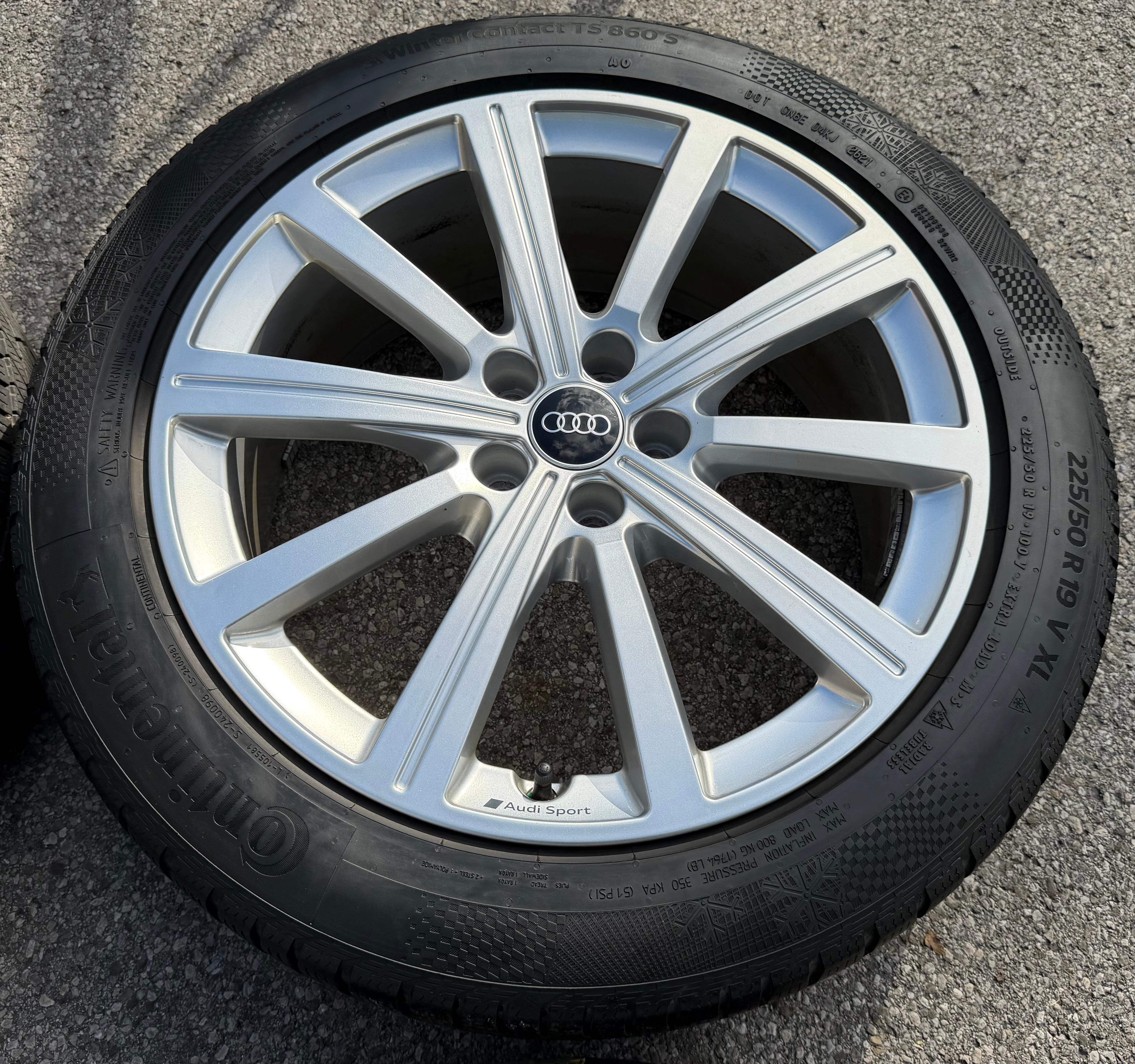 4 Original 19" Alu Winterräder Audi RSQ3 F3 83A601025AB 225/50R19 99V Continental