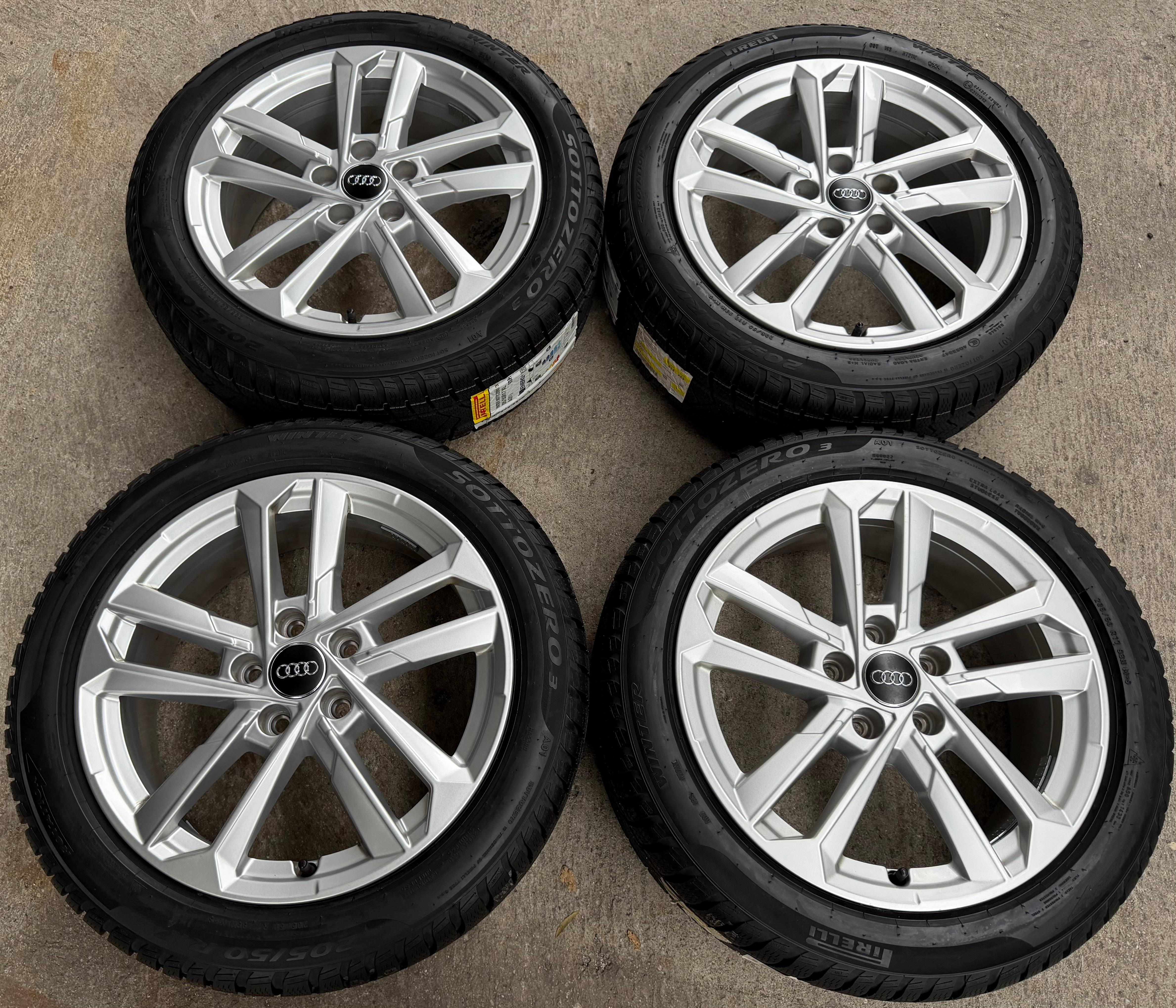 4 Original 17" Alu Winterräder Audi A3 S3 8Y 8Y0601025L 205/50R17 93H Pirelli