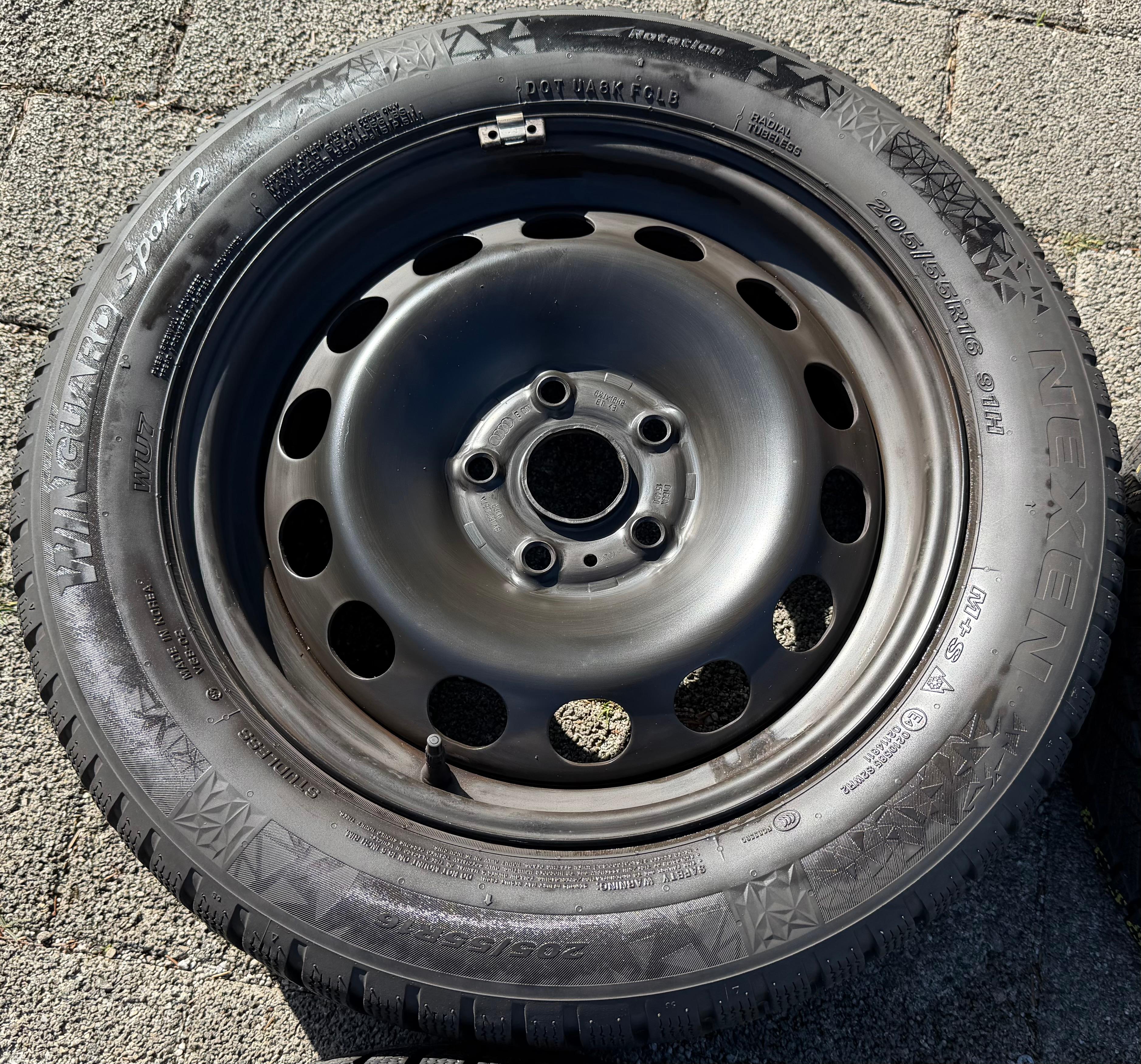 4 ruedas de invierno Audi A3 8V Sportback Cabrio 205/55R16 91H Nexen 8V0601027A 2023