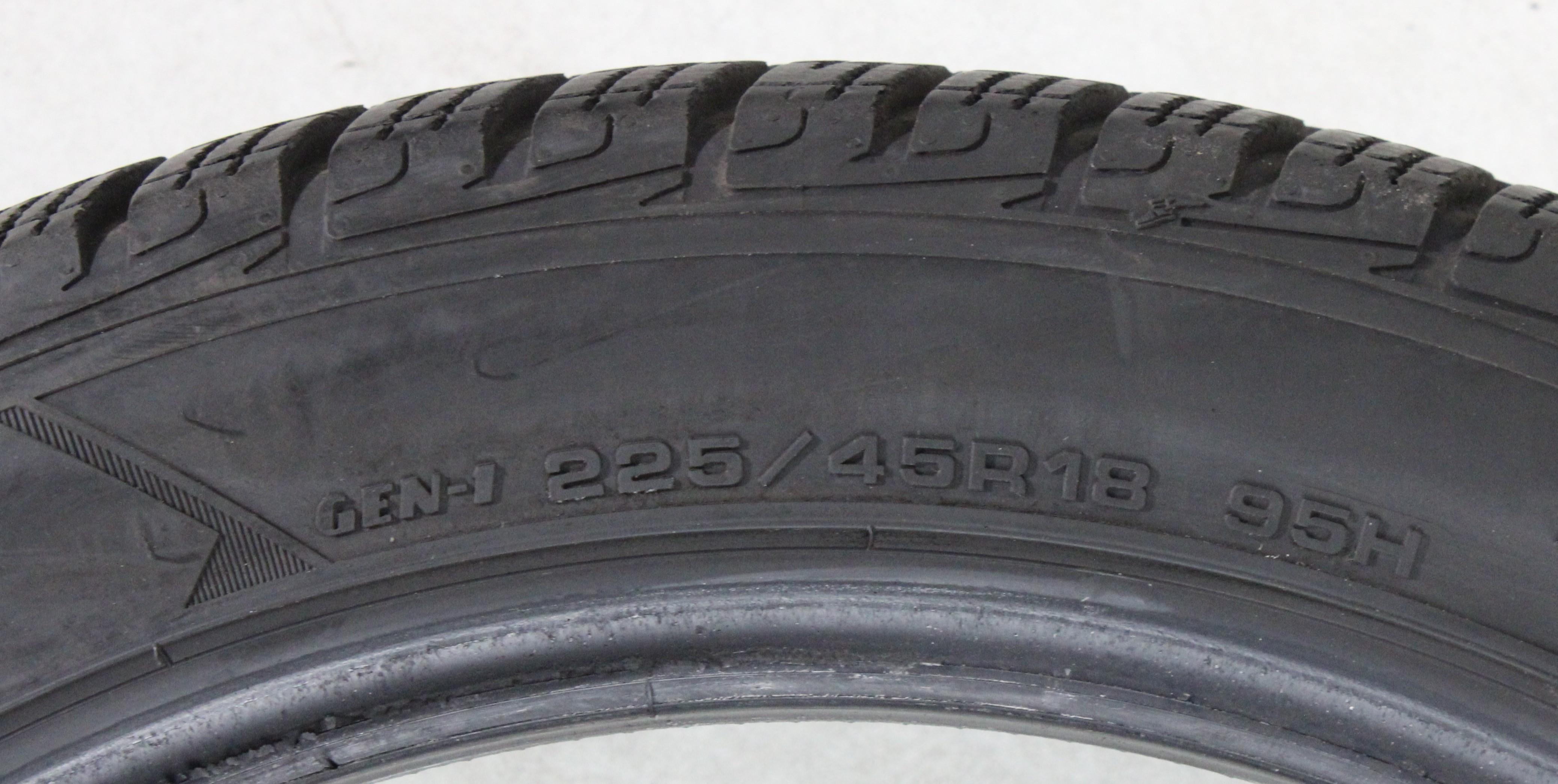 2 x 225/45R18 95H Winterreifen Goodyear Ultra Grip Performance GEN-1 MO 4,5-5mm 2023
