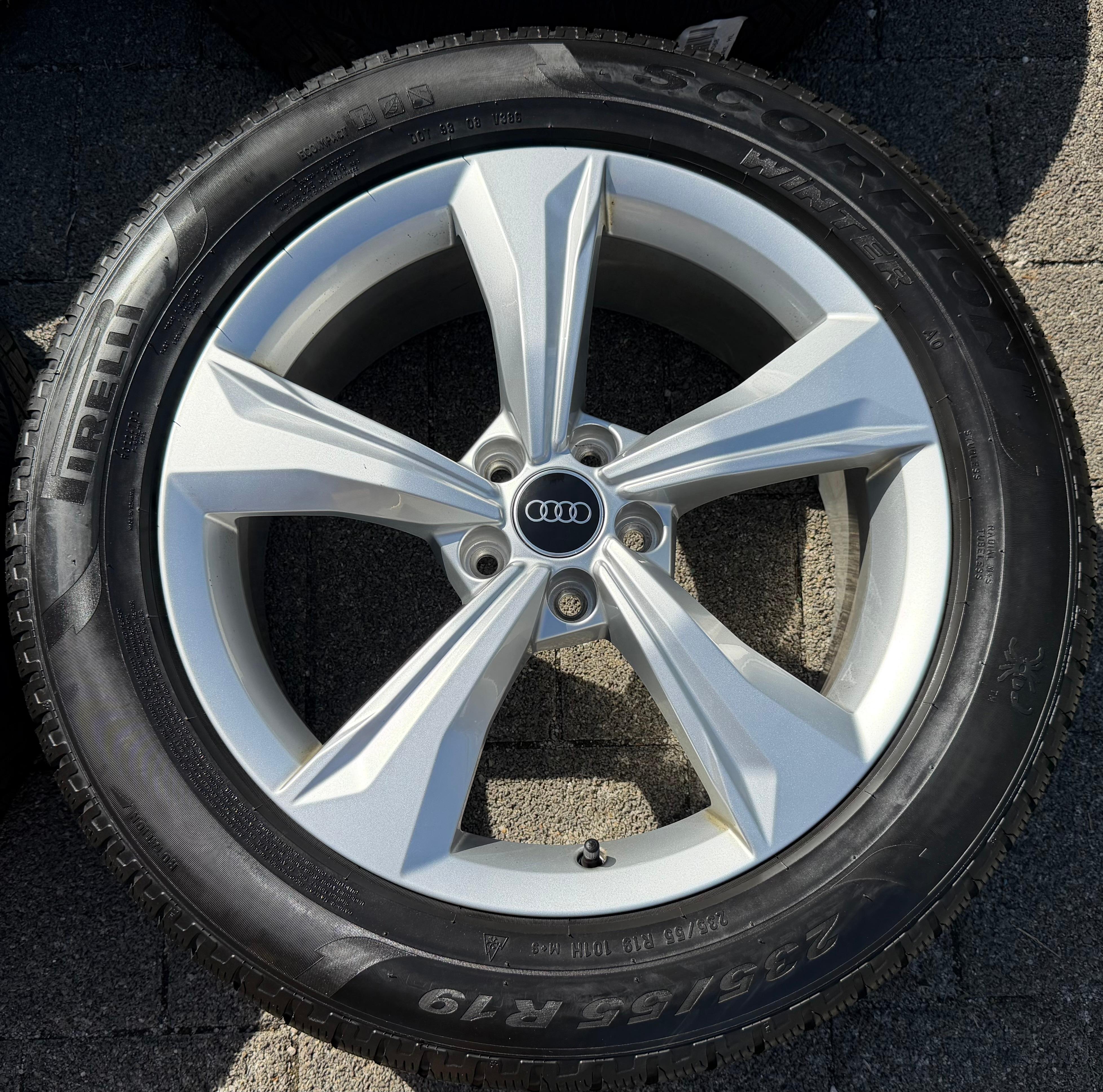 4 originele 19" lichtmetalen winterwielen Audi Q5 SQ5 FY 80A601025K 235/55R19 101H Pirelli