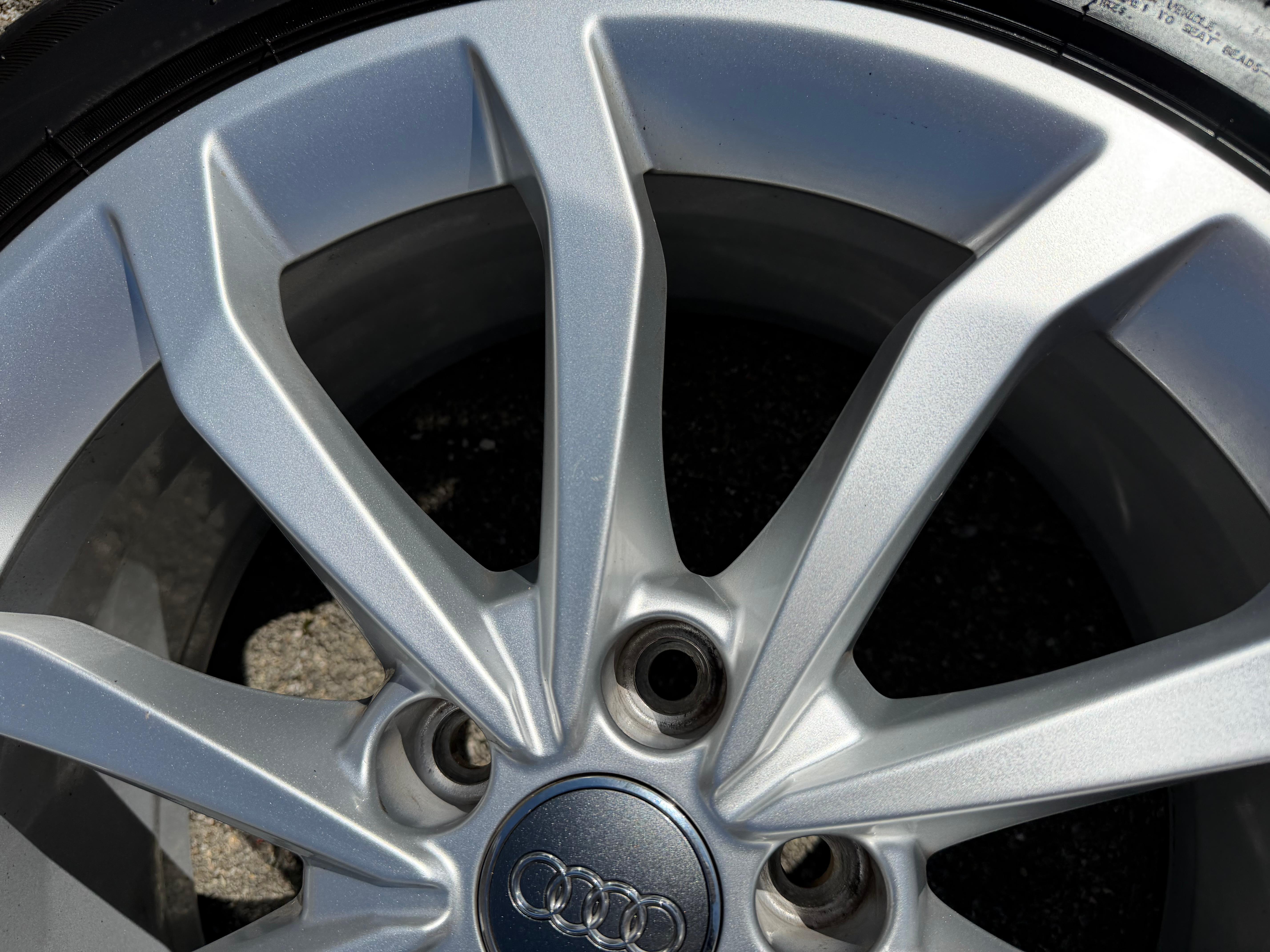 4 Original 18" Alu Winterräder Audi A4 S4 8W 8W0601025ED 225/45R18 95H Bridgestone