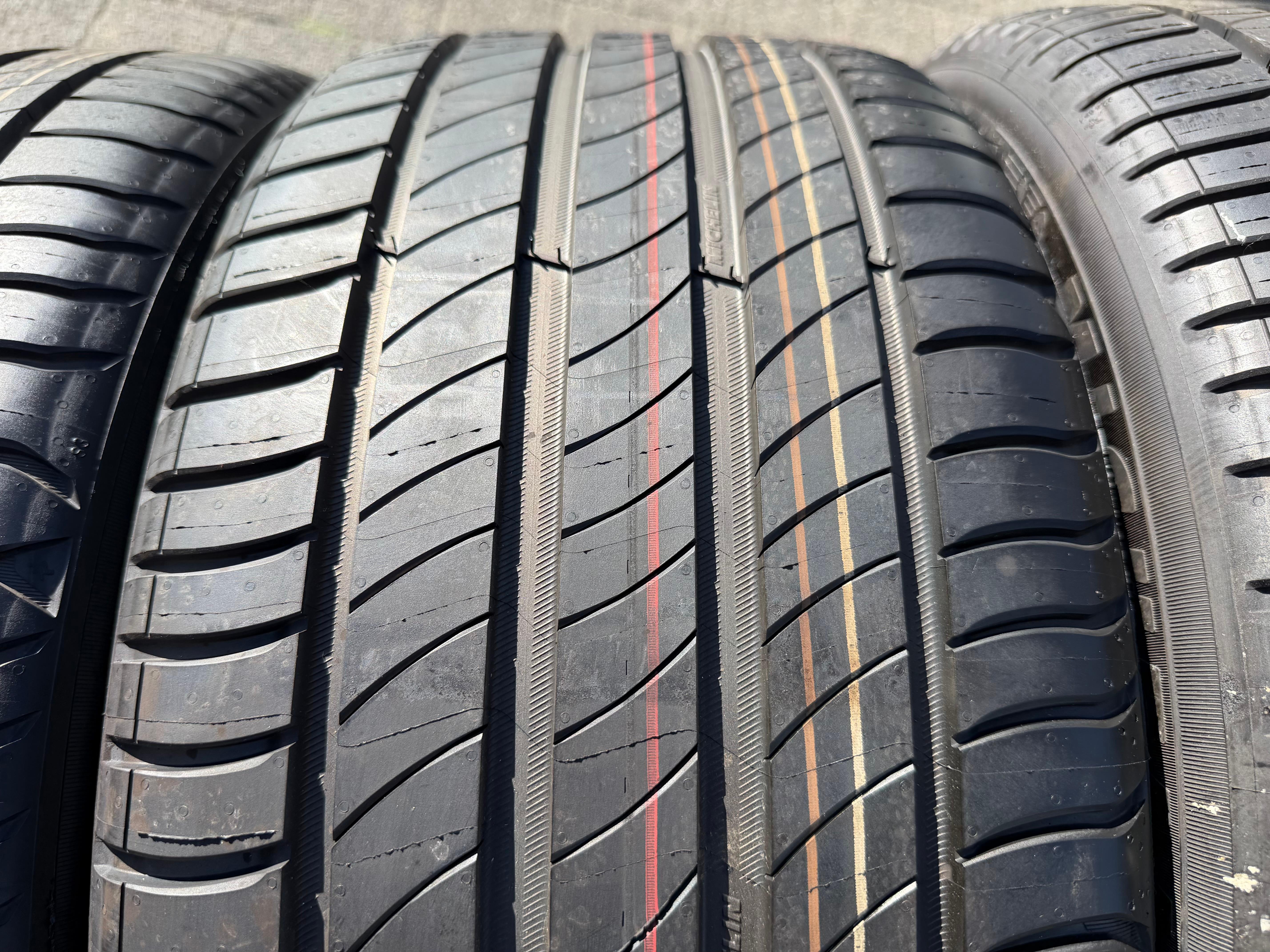 4 Original 18" Alu Sommerräder Audi A4 S4 8W B9 8W0601025EJ 245/40R18 93H Michelin