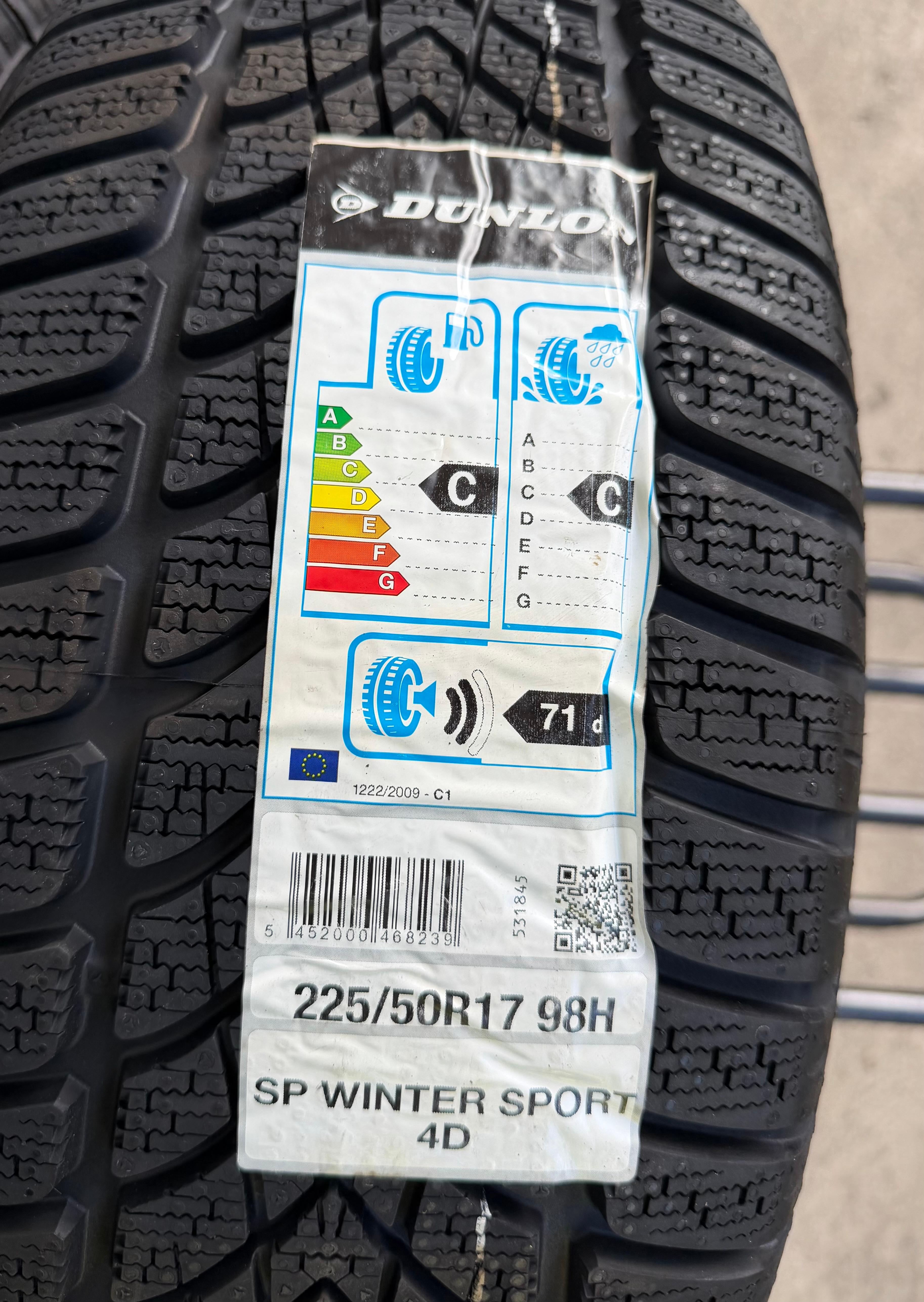 4 Original 17" Alu Winterräder Audi A4 B9 8W 8W0601025P 225/50R17 98H Dunlop