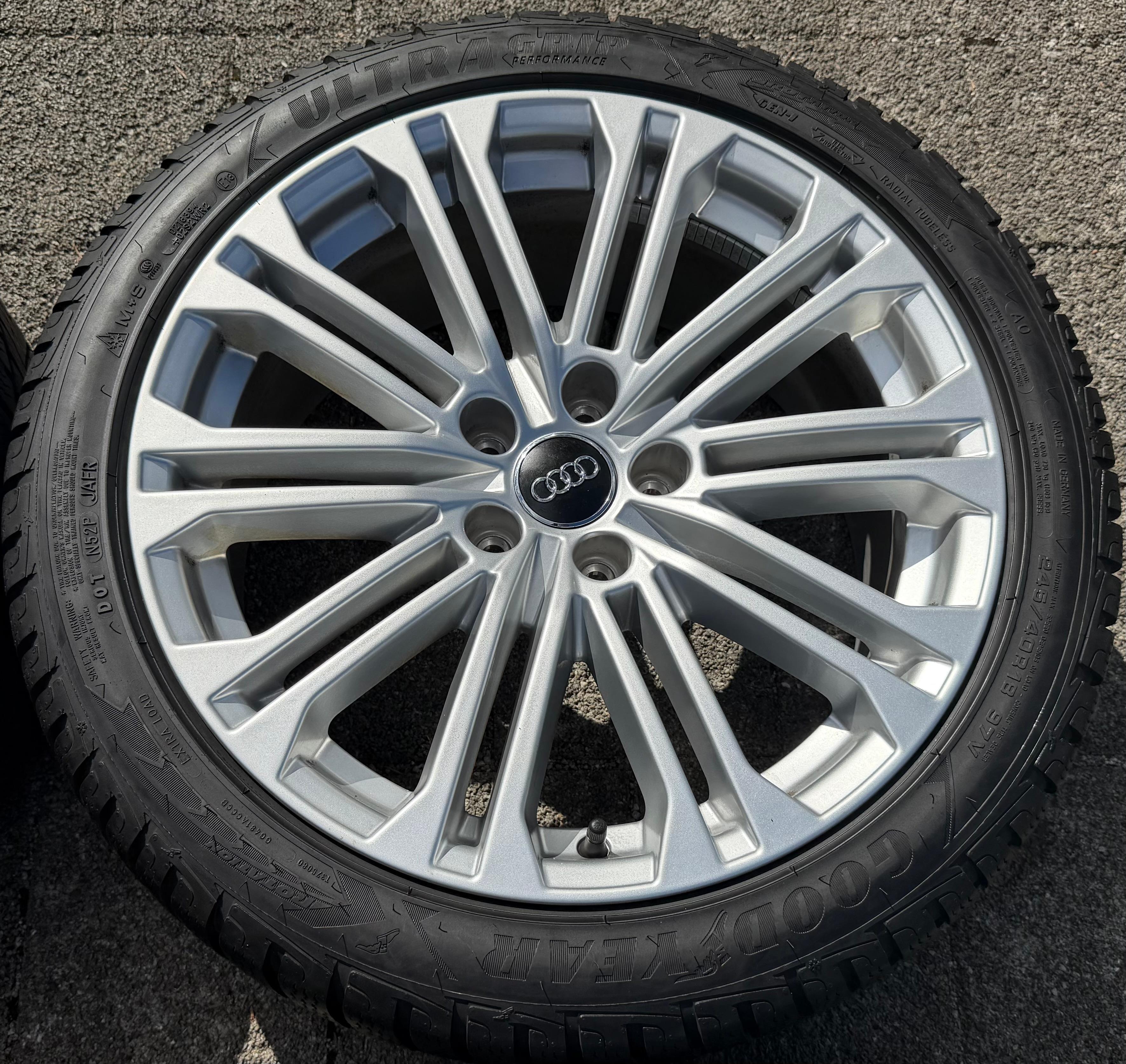 4 Original 18" Alu Winterräder Audi A5 S5 8W F5 245/40R18 97V 8W0601025EE Goodyear