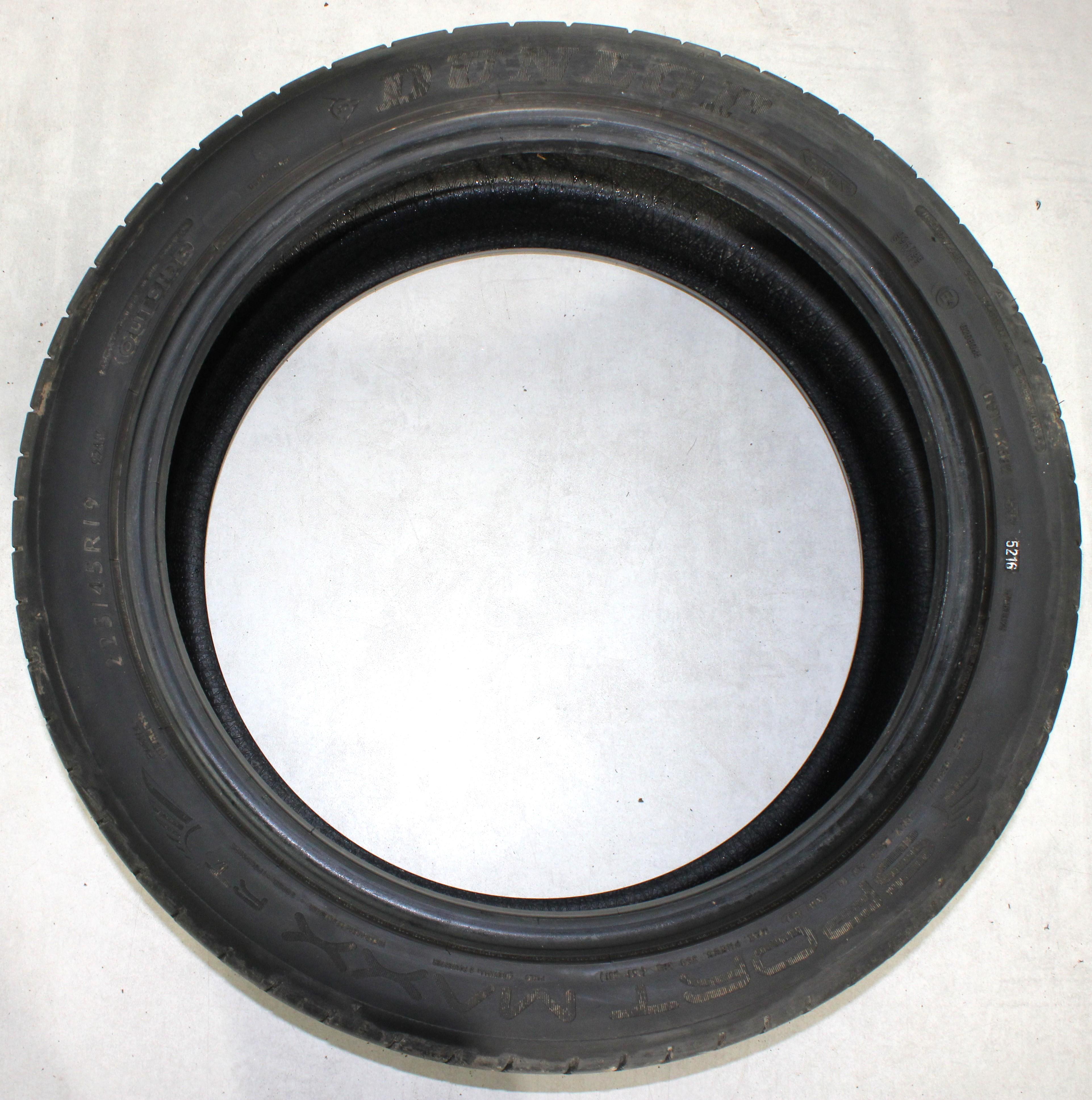 2 neumáticos de verano Dunlop Sport Maxx RT 225/45R19 92W, 5,5-6 mm, 2016