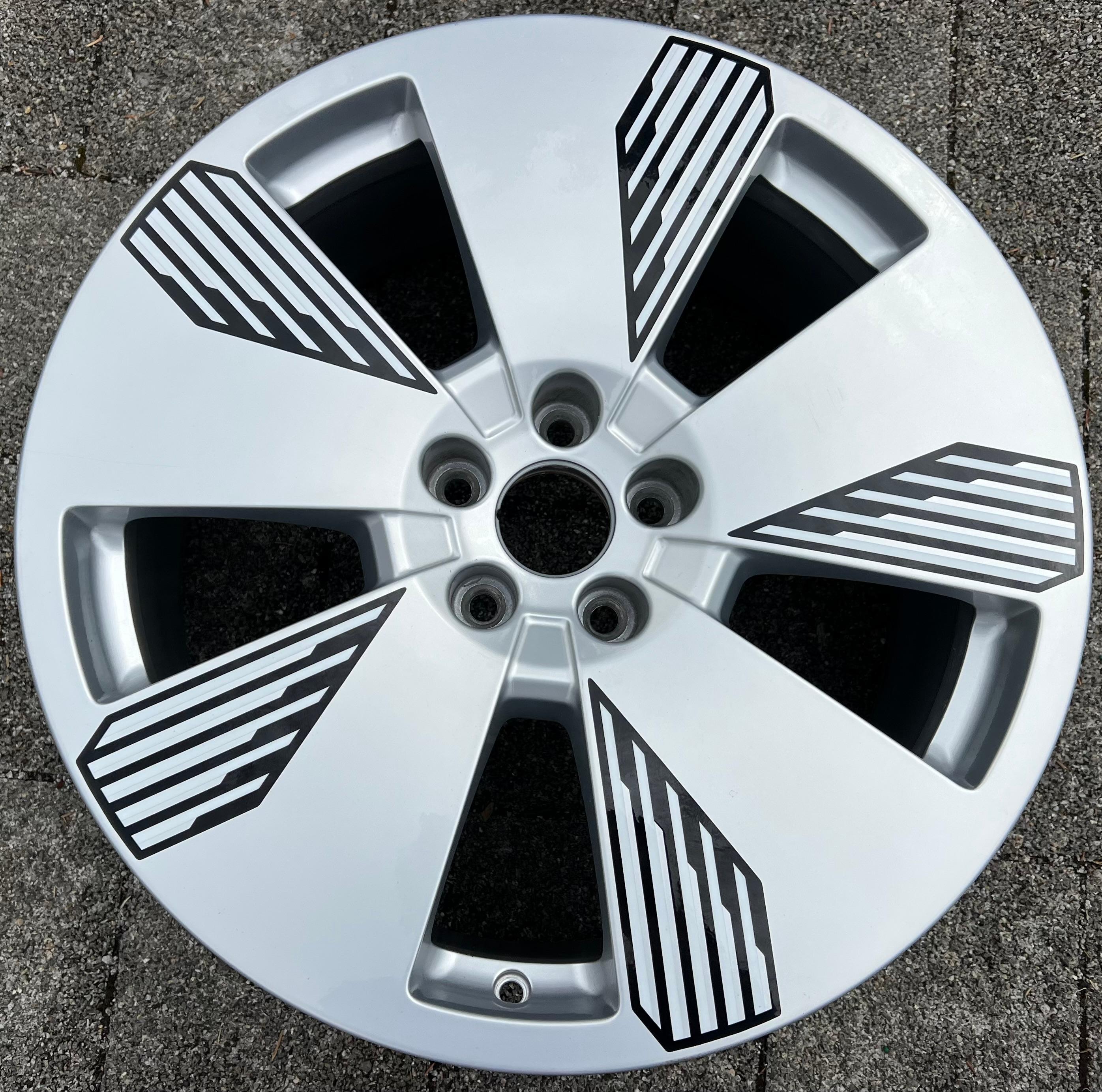1 jante alu d'origine Audi e-tron de 19 pouces, génération 8,5x19, ET36, référence 4KE601025Q, livraison gratuite