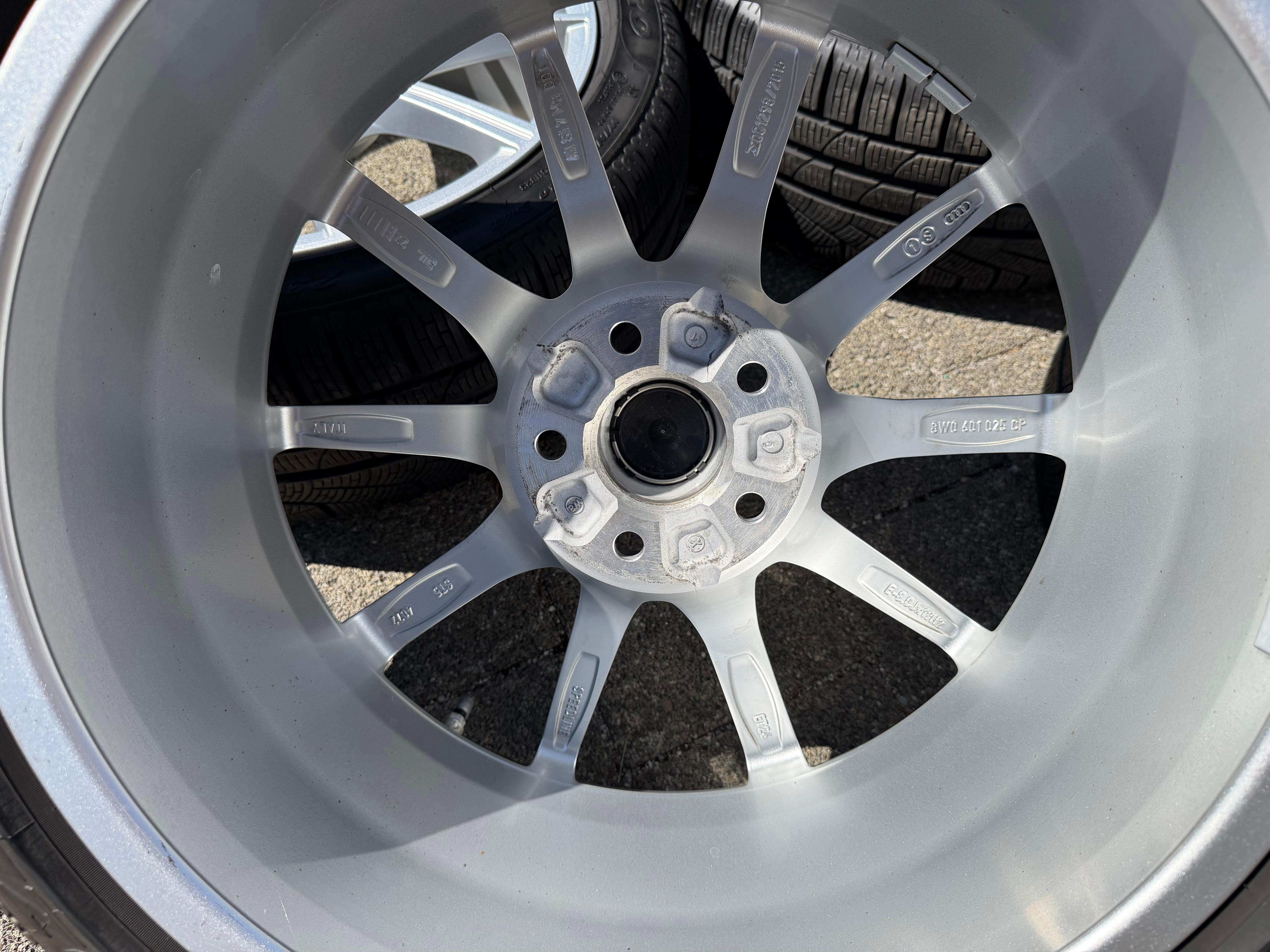4 Original 19" Alu Winterräder Audi RS4 RS5 8W 8W0601025CP 235/40R19 96V Pirelli