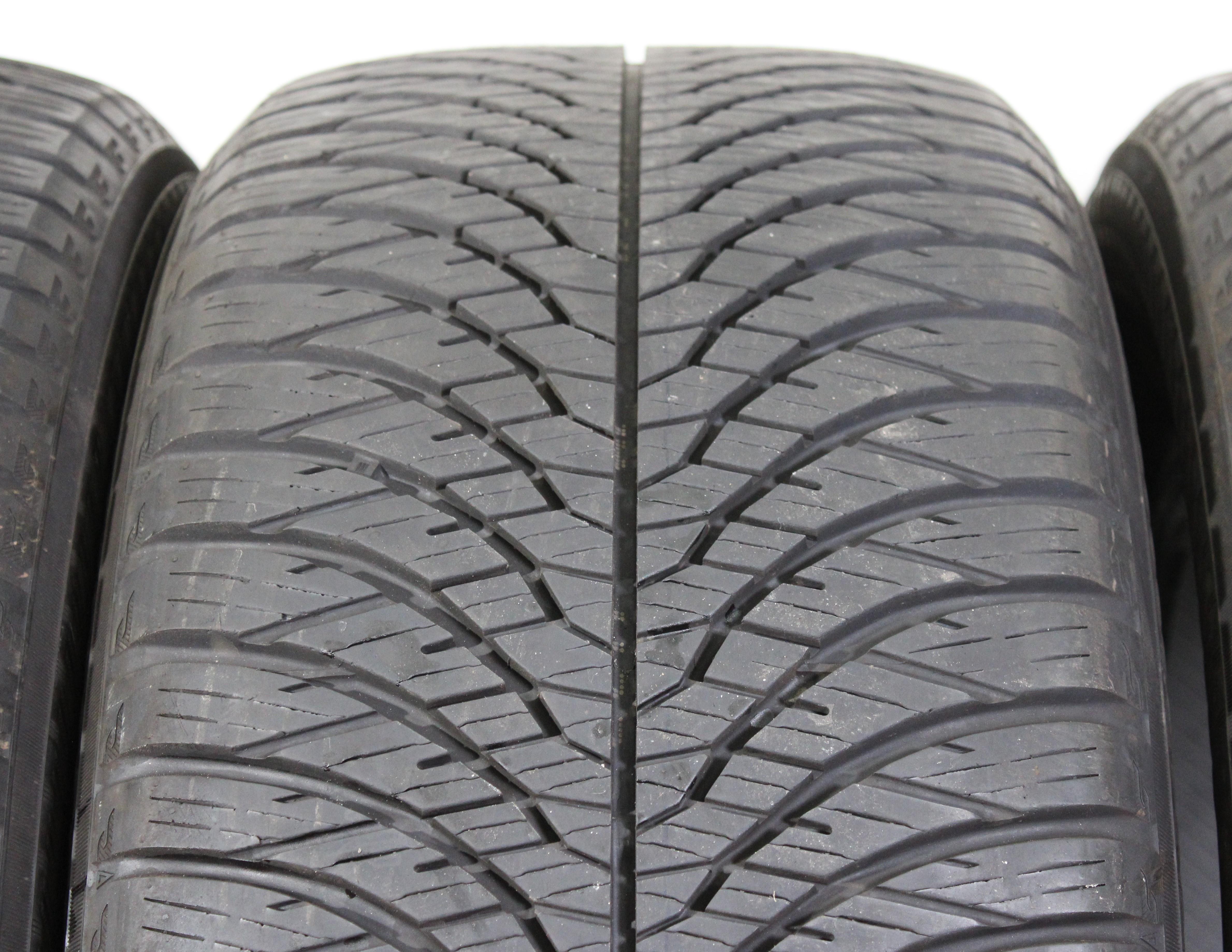 2 x 235/60R18 107W 2 x 255/55R18 109W Ganzjahresreifen Yokohama BluEarth-4S AW21  7mm 2021 XL