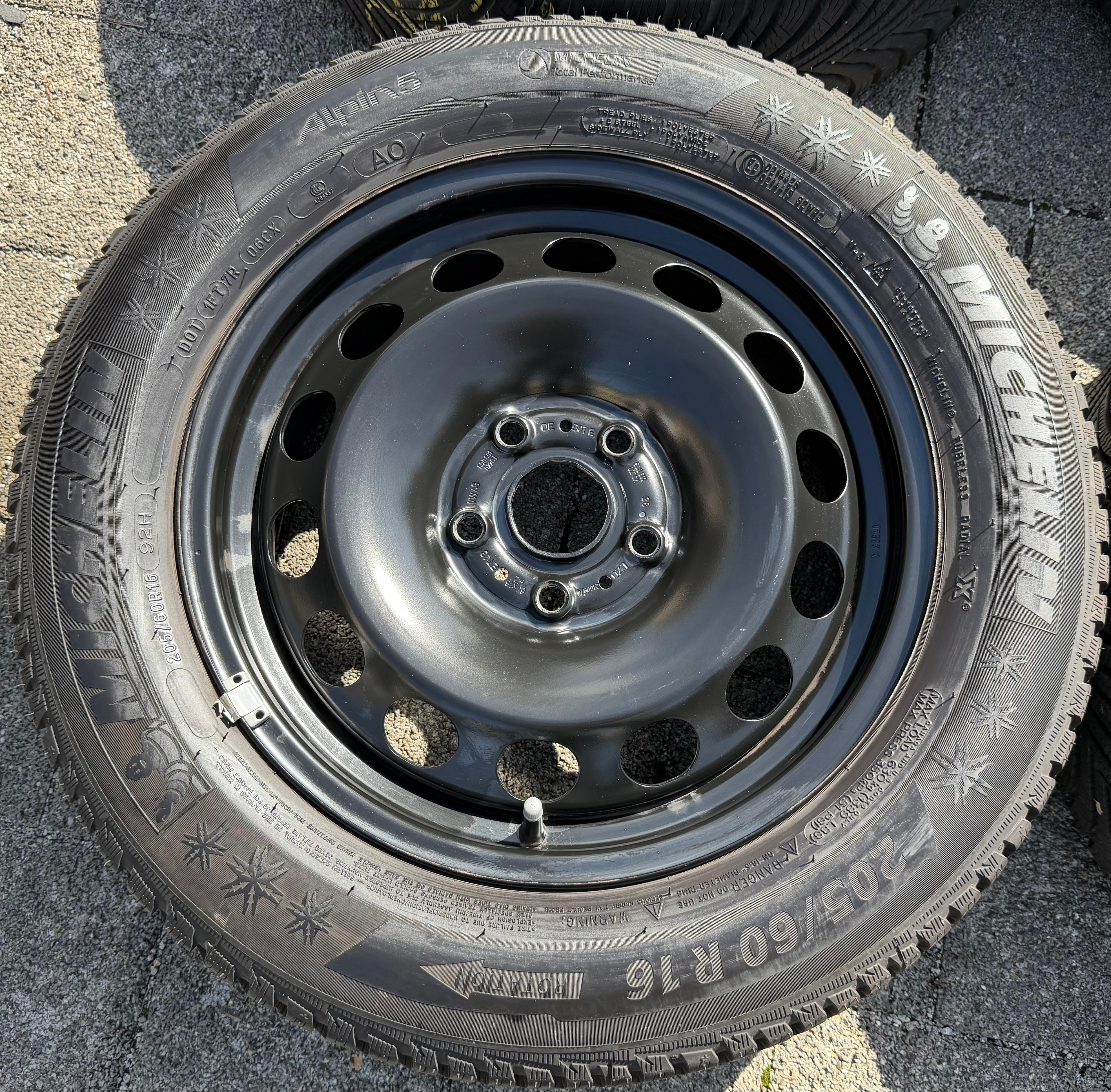 4 Winterräder Audi Q2 GA VW T-ROC A11 205/60R16 92H Michelin Alpin 5 Winterreifen