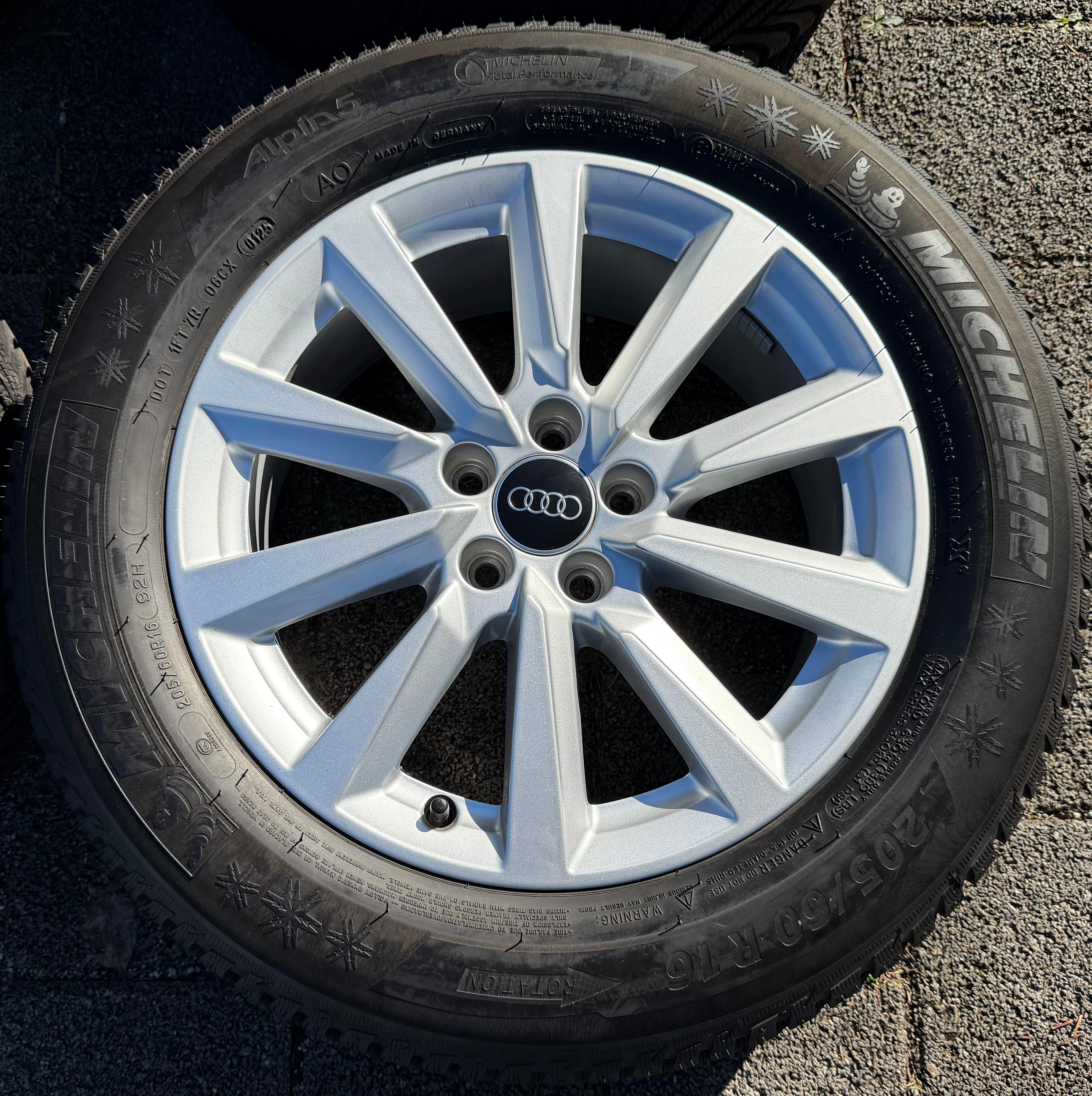 4 Original Alu Winterräder Audi A1 GB GBH 82A601025C 205/60R16 92H 2025 Michelin
