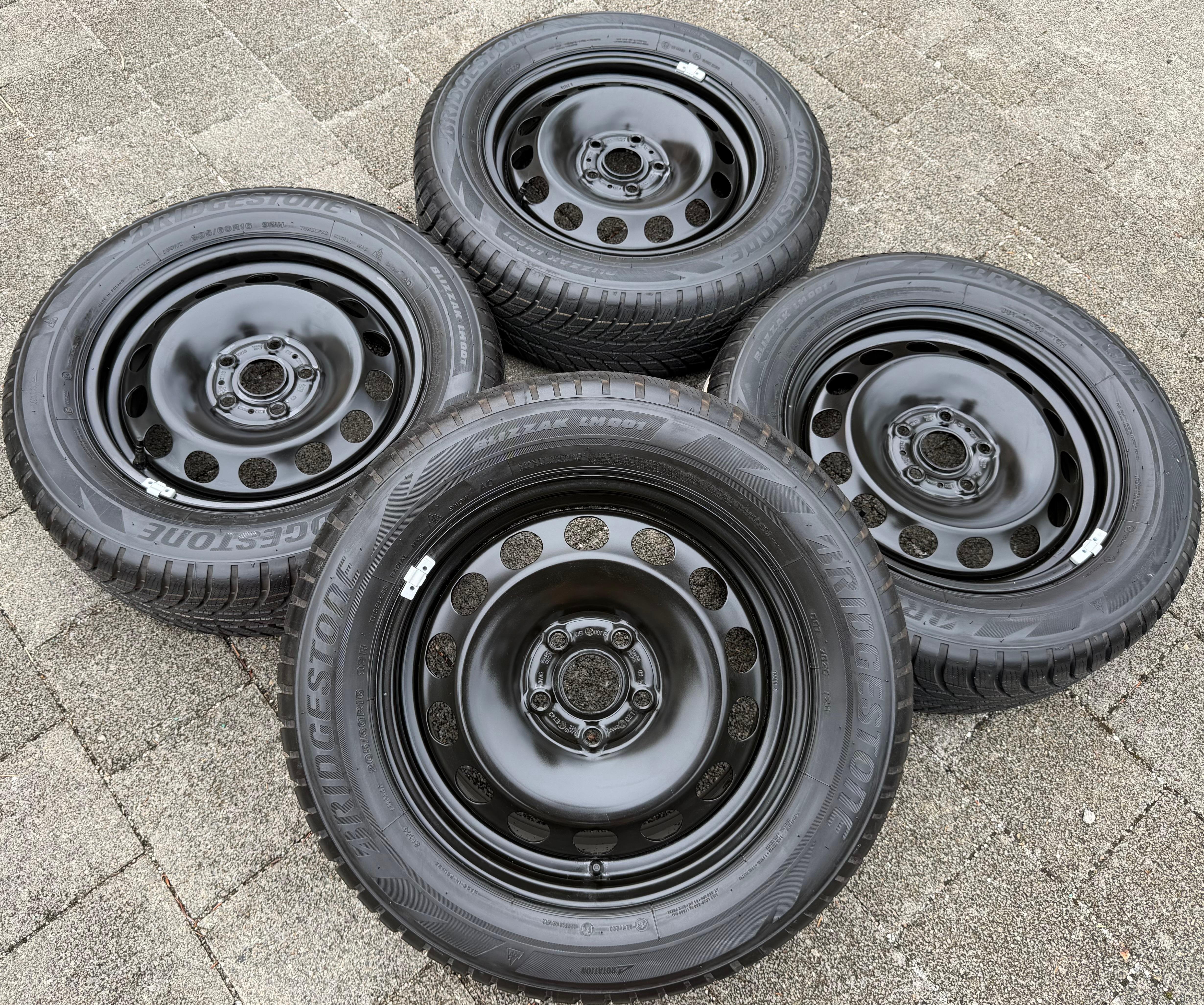 4 Winterräder Audi Q2 GA VW T-Roc Skoda Karoq 205/60R16 92H Bridgestone 5Q0601027AM NEU