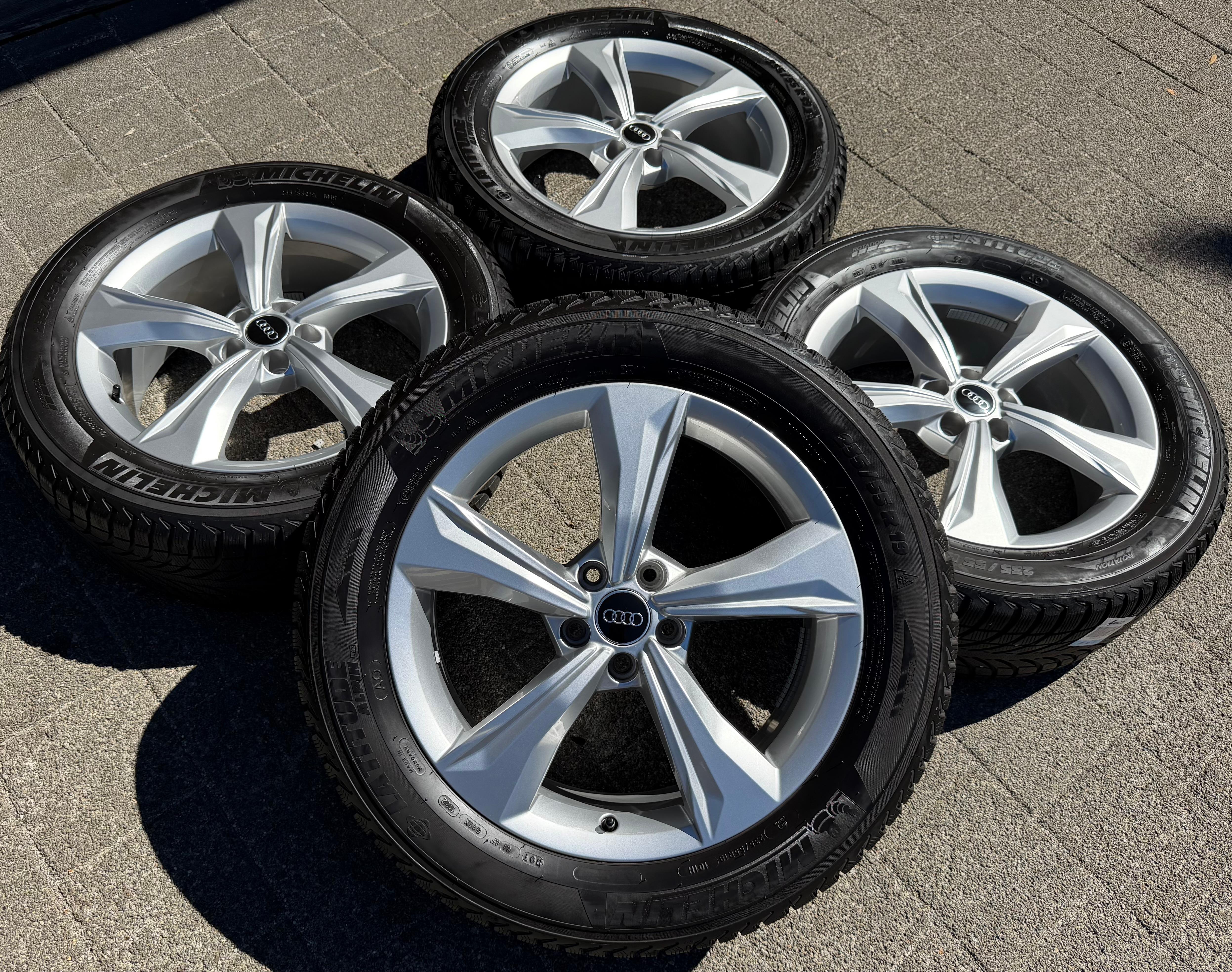 4 ruedas de invierno de aleación originales de 19" para Audi Q5 SQ5 FY 80A601025K 235/55R19 101H Michelin 2022
