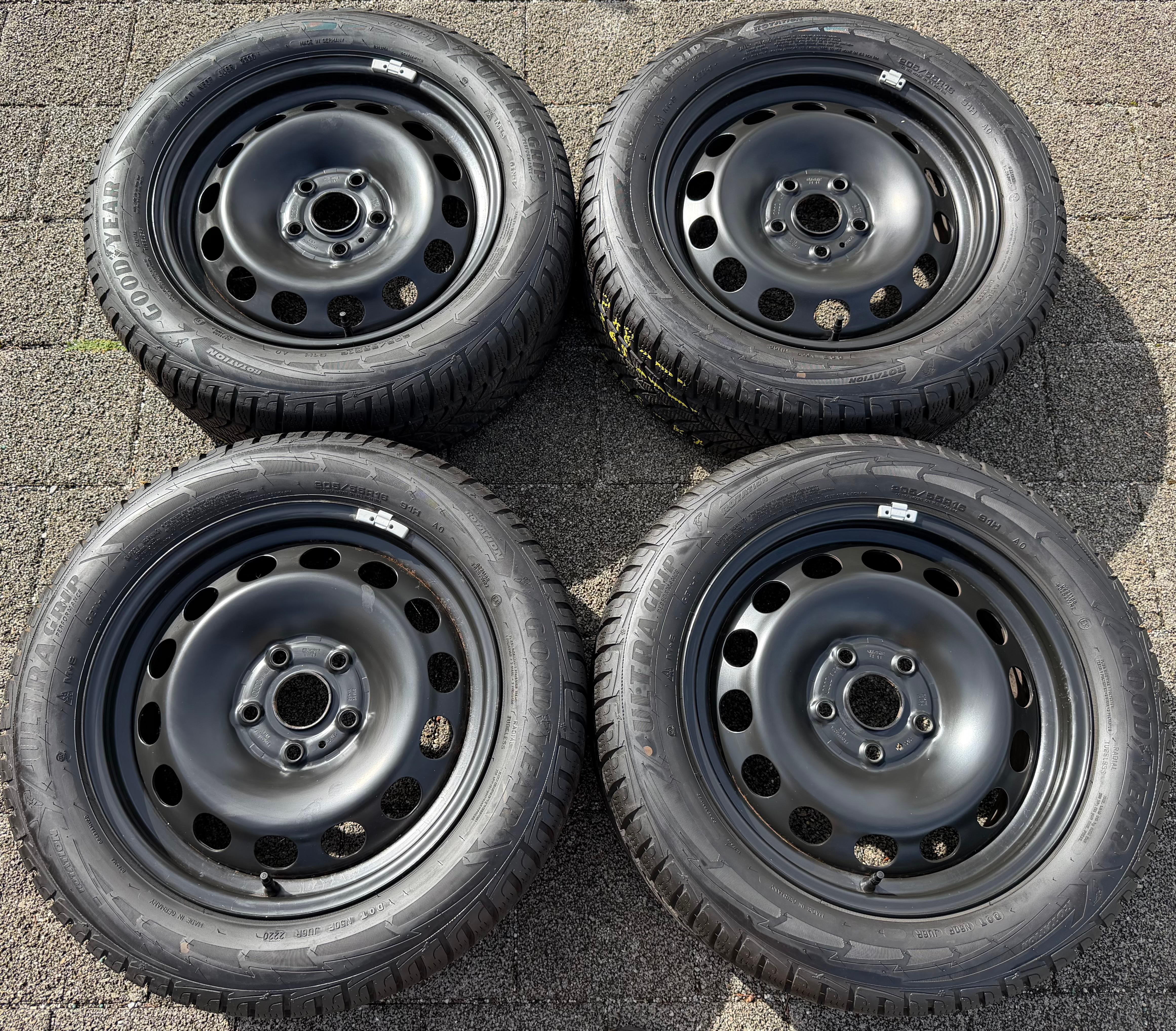 4 Winterräder Audi A3 8V Sportback Cabrio  205/55R16 91H Goodyear 8V0601027A