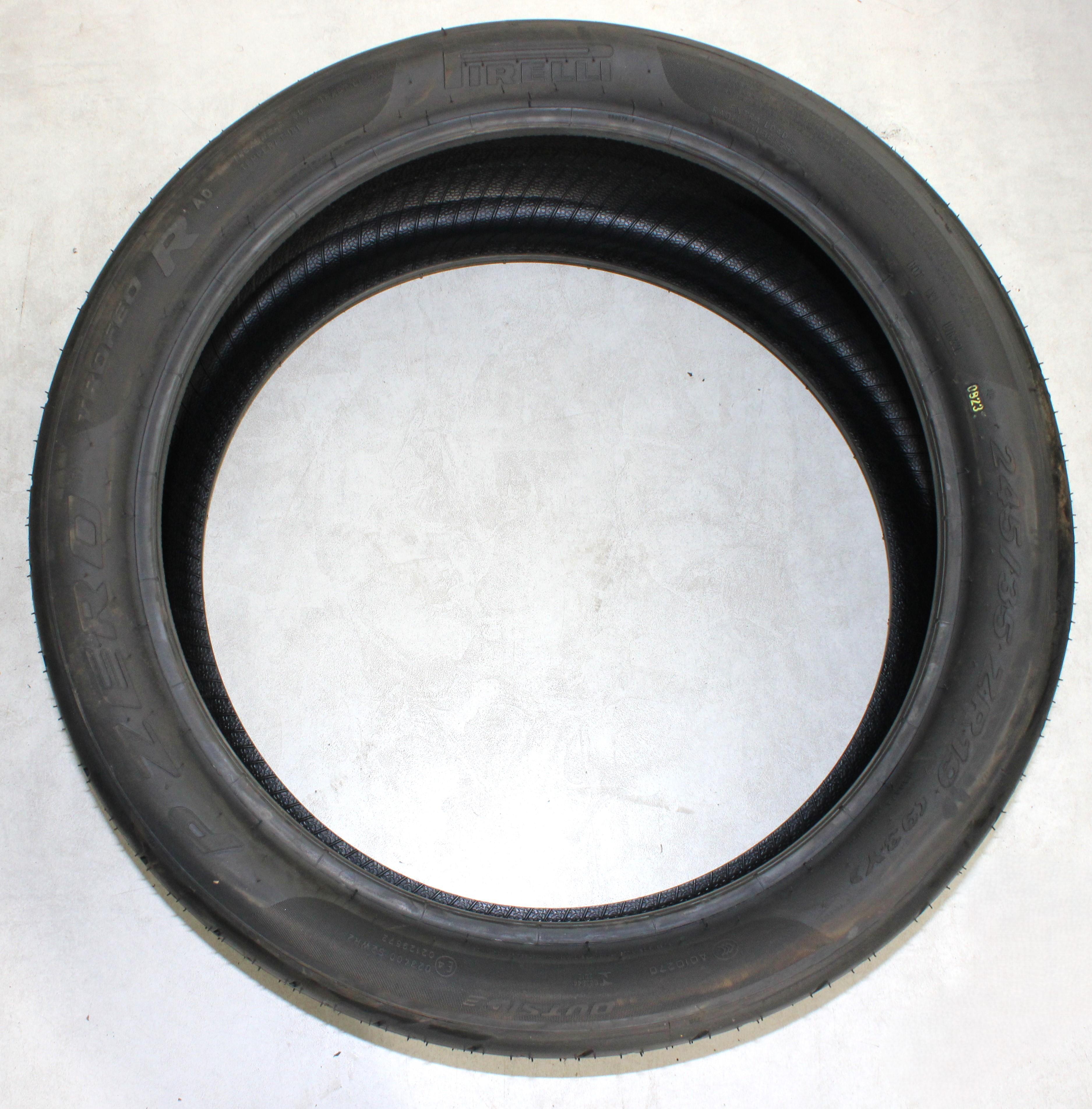 2 x 245/35R19 93Y Sommerreifen Pirelli PZero Trofeo R AO NEU 2023