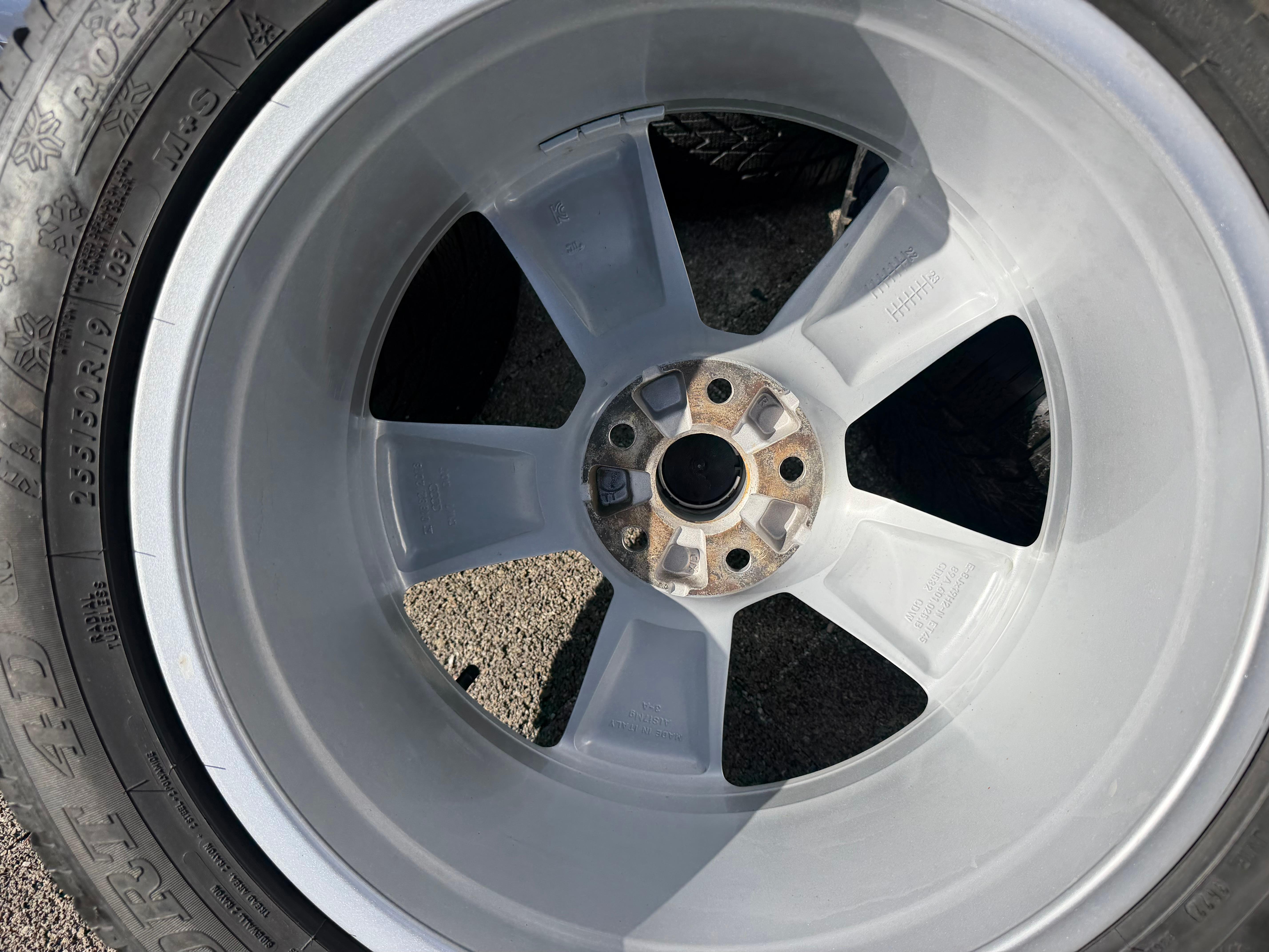 4 Original 19" Alu Winterräder Audi Q4 E-Tron Etron F4B F4N 235/55R19 101V 255/50R19 103V