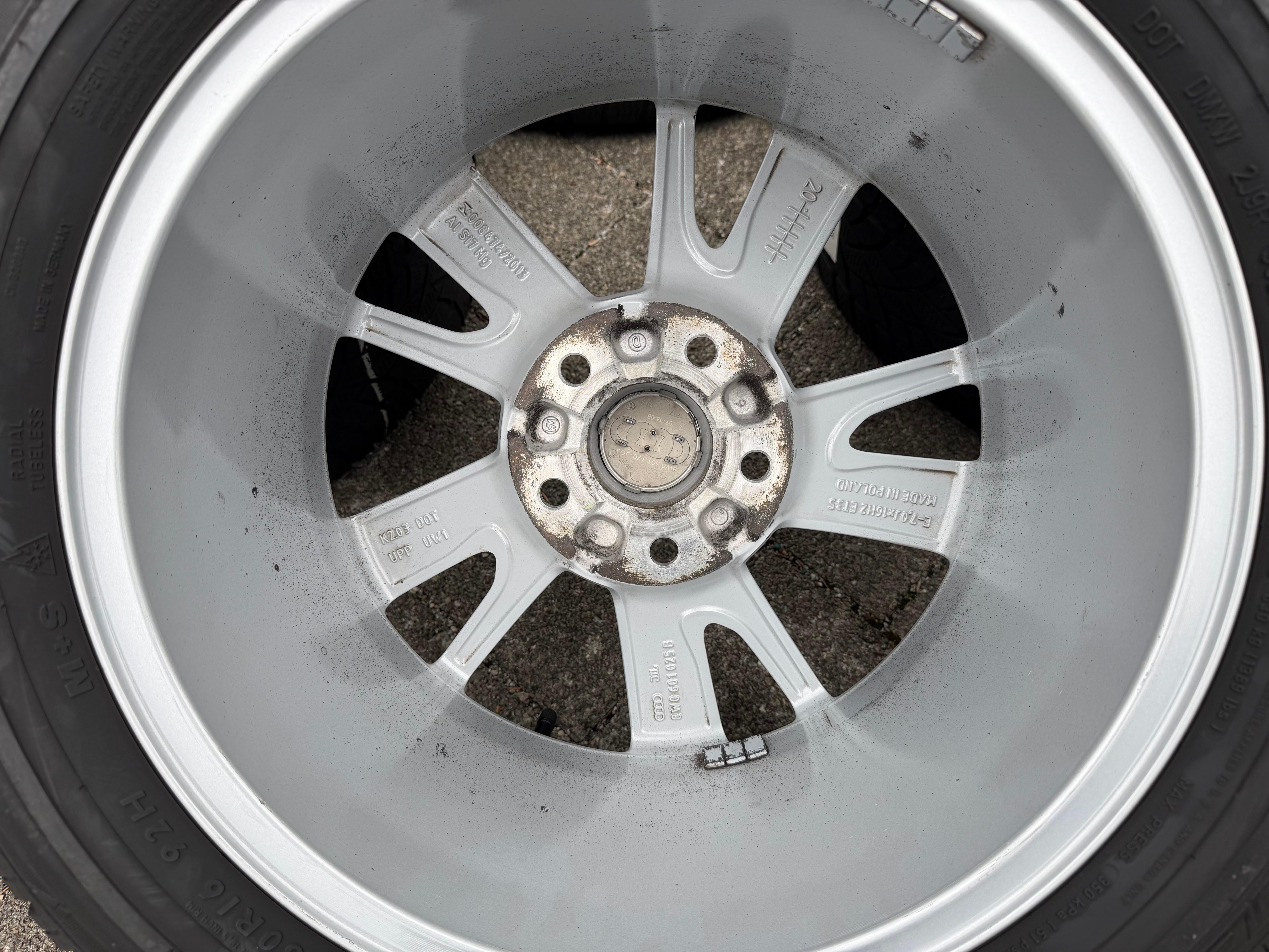 4 Original 16" Alufelgen Felgen Audi A4 8W B9 8W0601025B 7x16 ET35