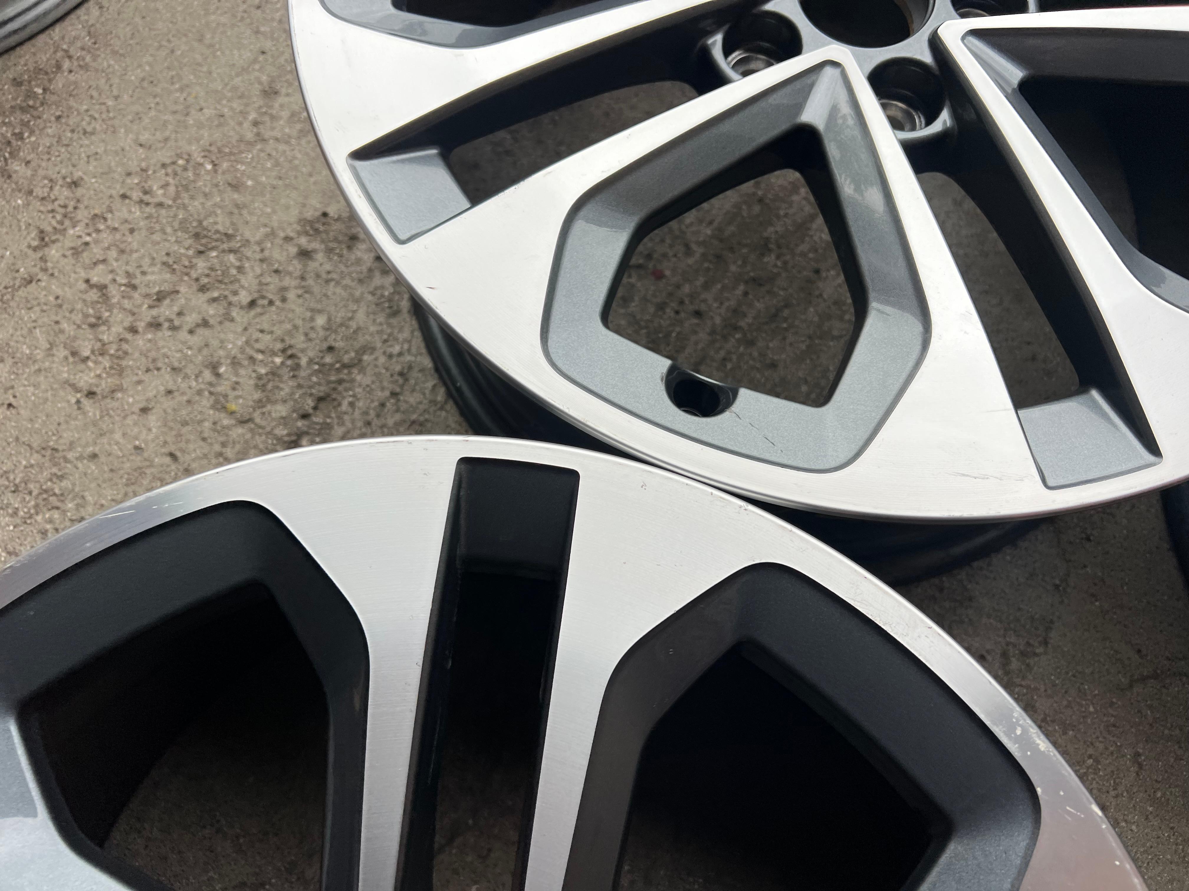 4 ORIGINAL 18" ALUFELGEN AUDI A3 S3 8Y 8Y0601025CE 8x18 ET46 FREIHAUS