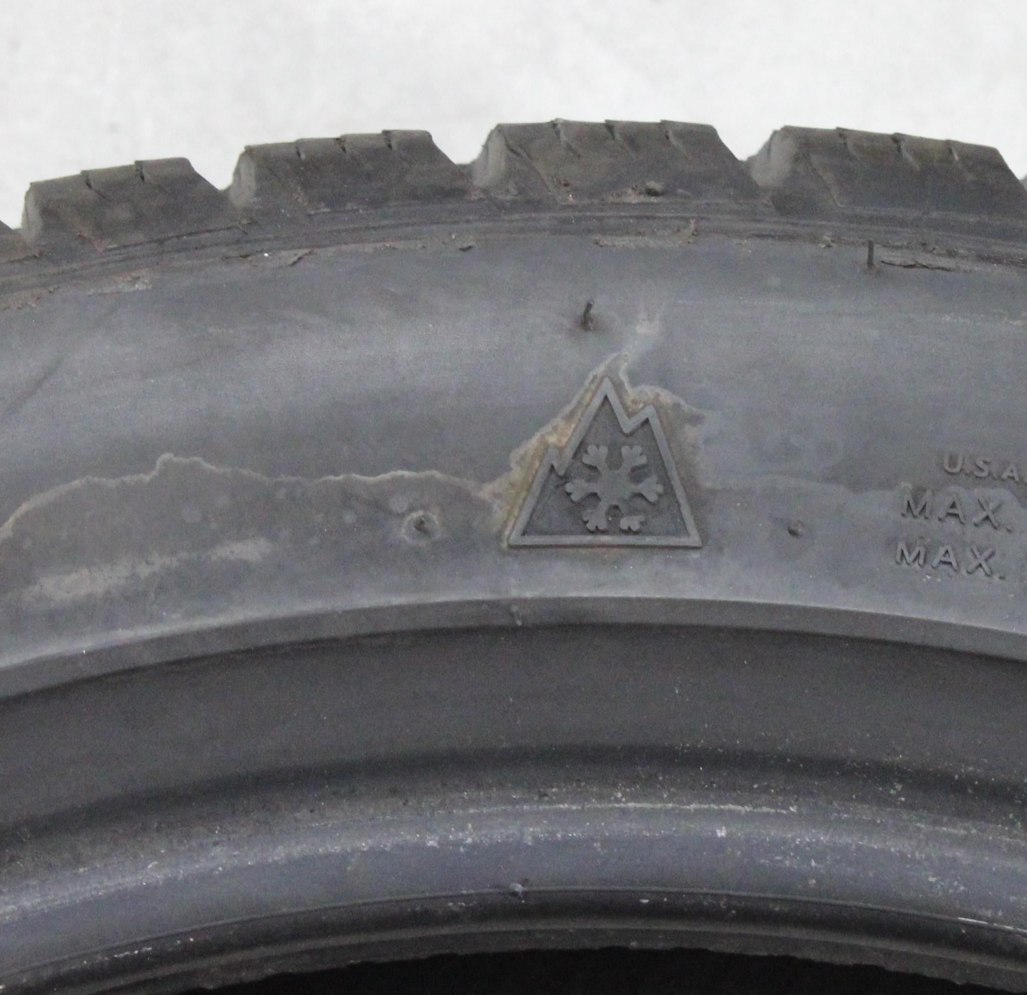 2 x 215/45R17 91W Winterreifen Hankook Winter I*Cept Evo 2 AO 1x4,5-5mm/1x5-5,5mm 2019