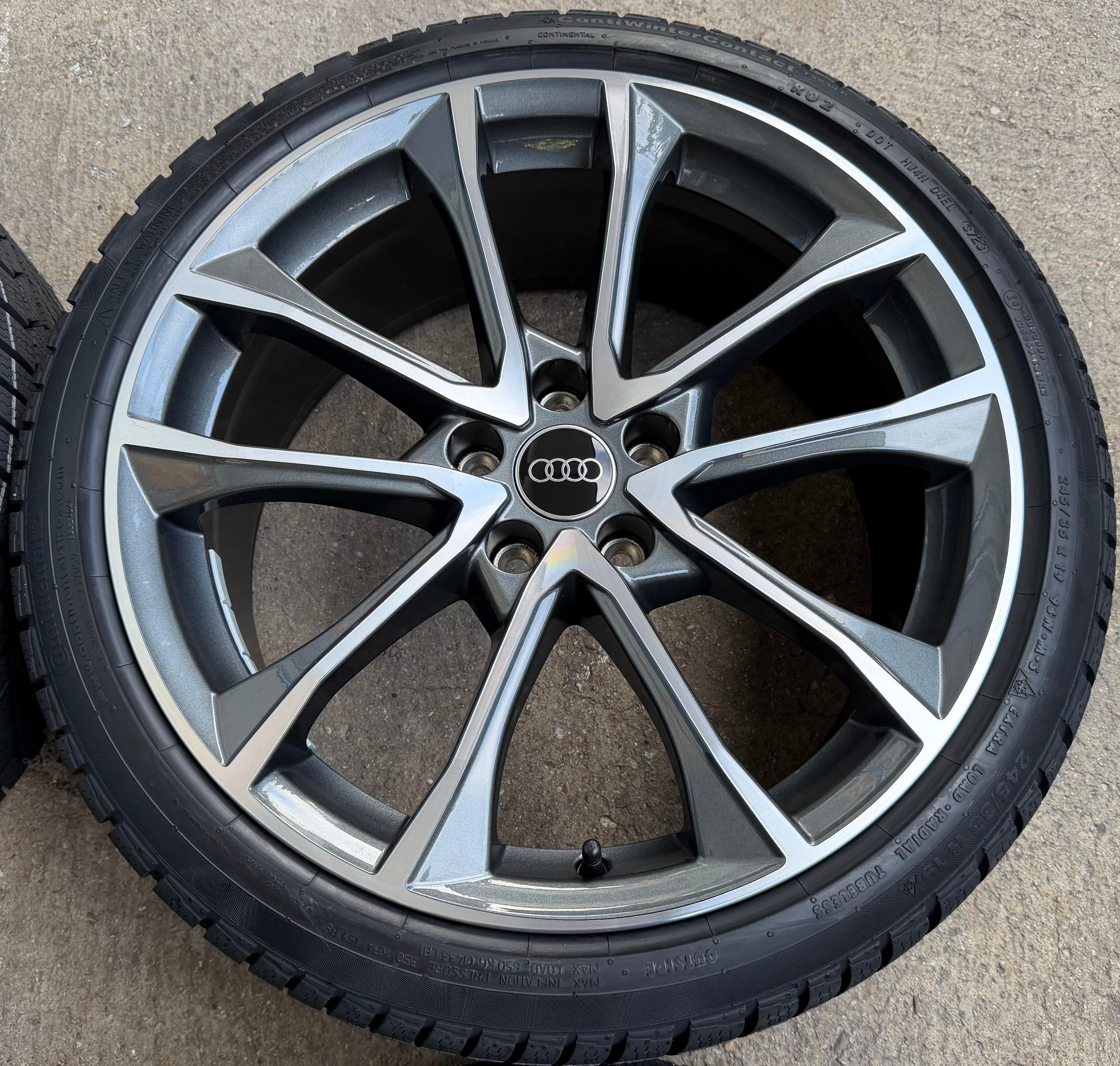 4 Original 19" Alu Winterräder Audi A4 S4 8W B9 8W0601025BF 245/35R19 93W