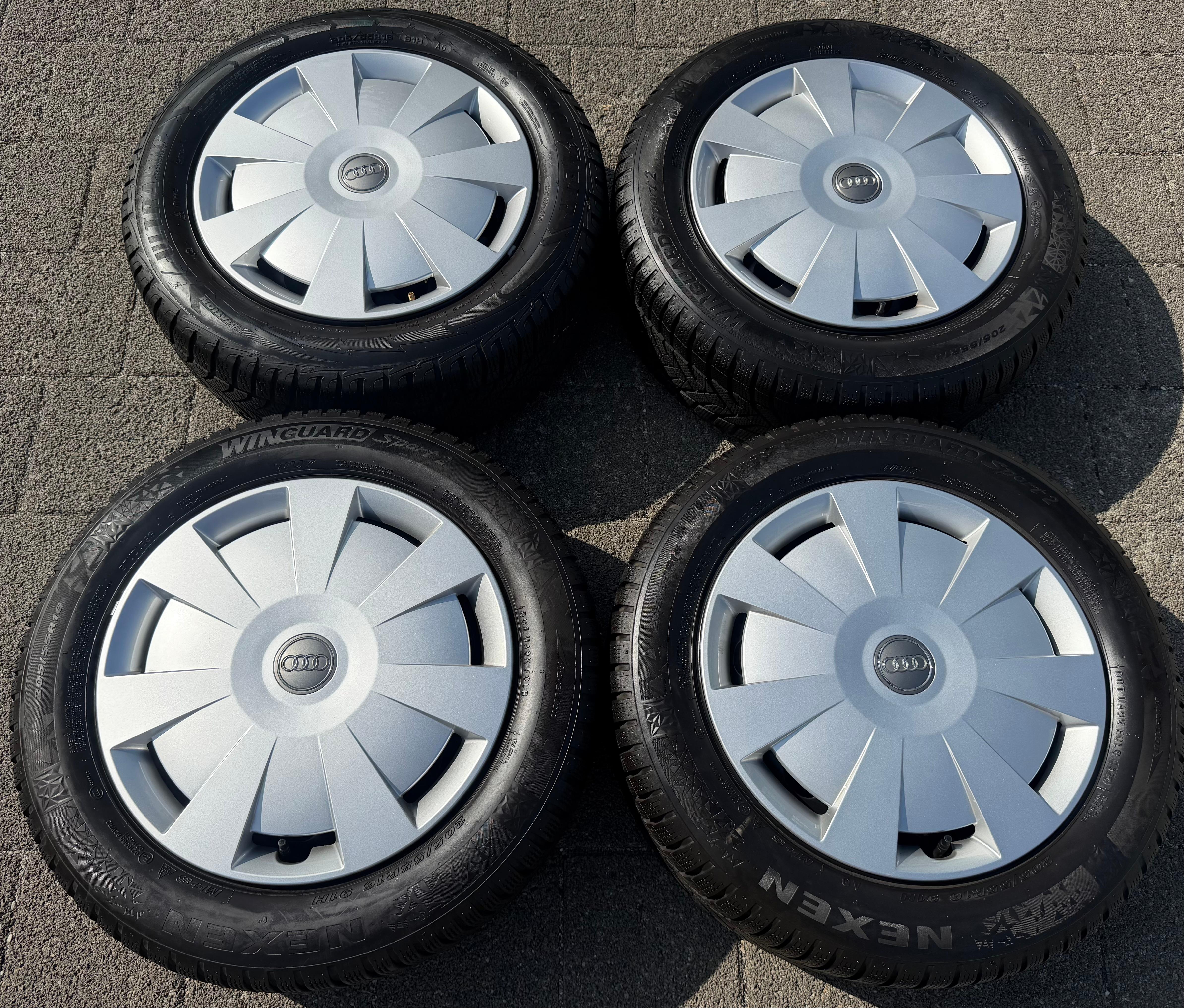 4 Original Stahlfelgen + Radkappen Audi A3 8V Cabrio Limousine Sportback 8V0601027A 6,5x16 ET43