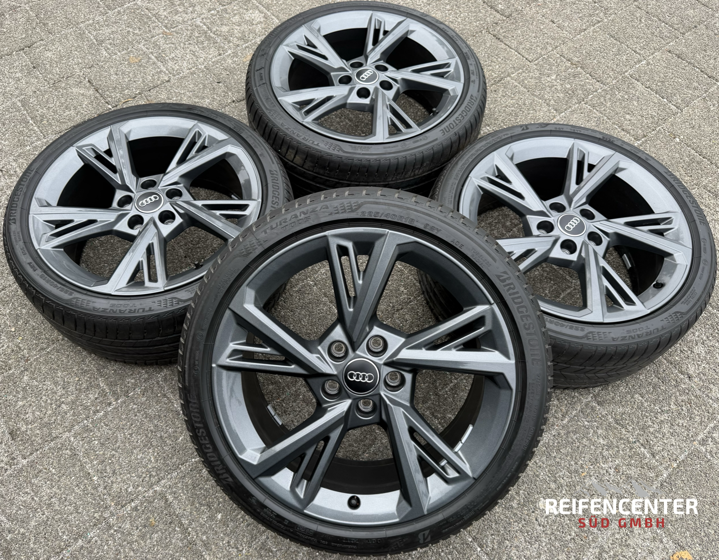 4 roues été complètes en aluminium d’origine 18" pour Audi A3 8Y S3 8Y0601025G 225/40R18 92Y Bridgestone
