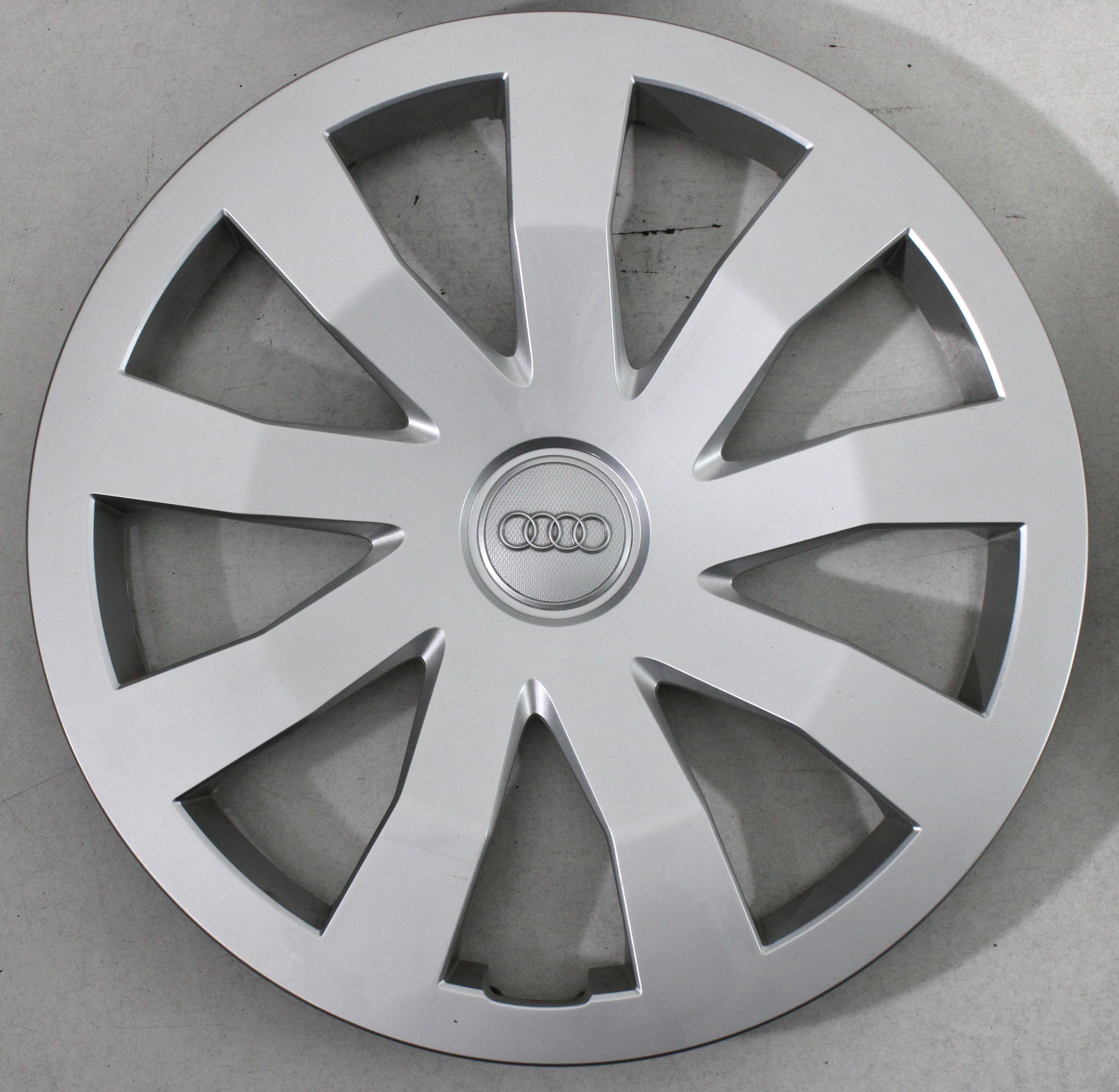 4 TAPACUBOS ORIGINALES DE 15" AUDI A1 GB 82A601147 15 PULGADAS