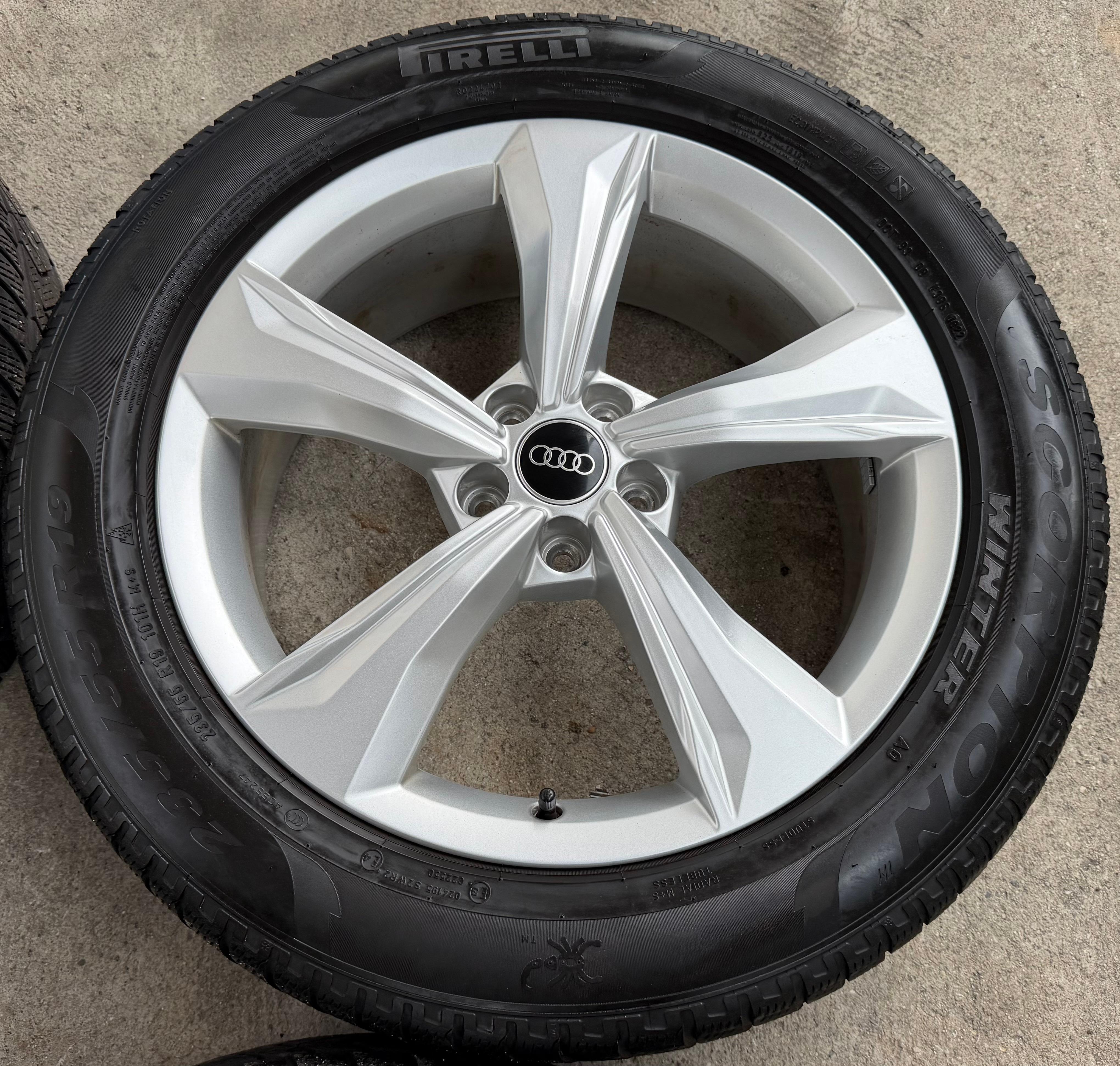 4 Original 19" Alu Winterräder Audi Q5 SQ5 FY 80A601025K 235/55R19 101H Pirelli